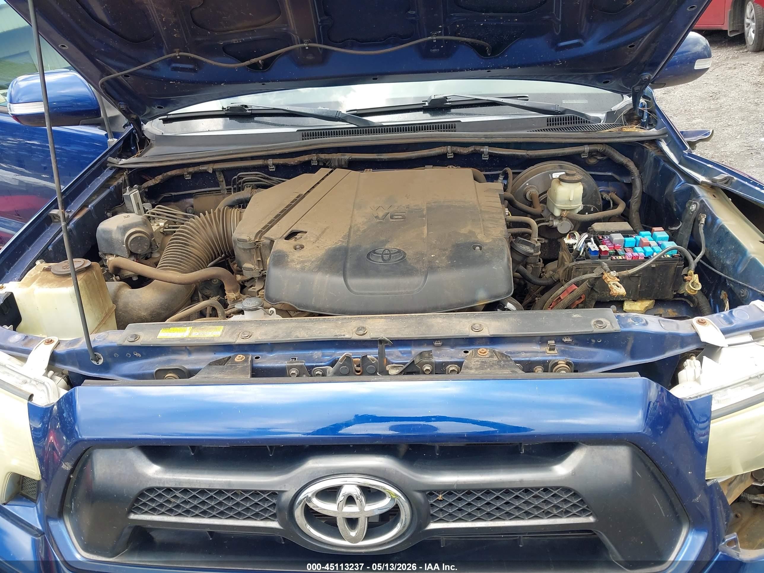 2015 Toyota Tacoma Base V6/trd Pro Gray vin: 5TFLU4EN4FX131686