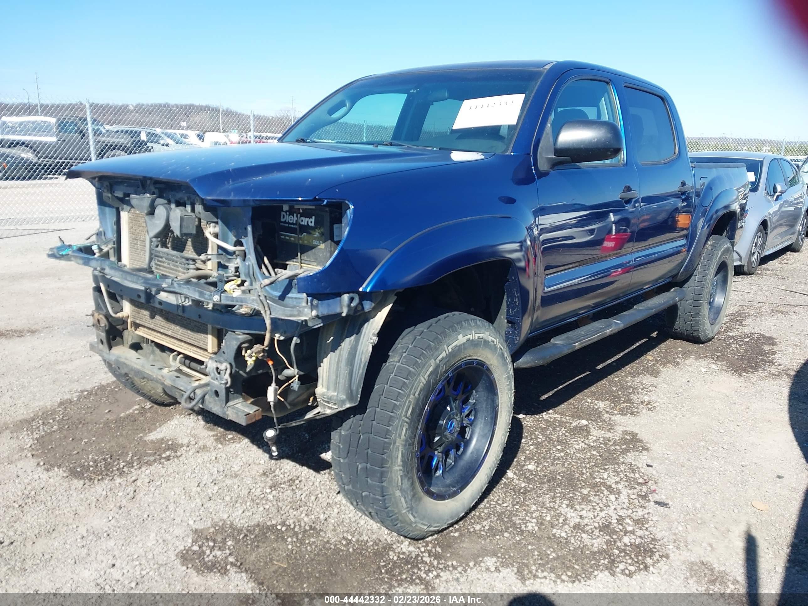 2015 Toyota Tacoma Base V6 Blue vin: 5TFLU4EN4FX137584