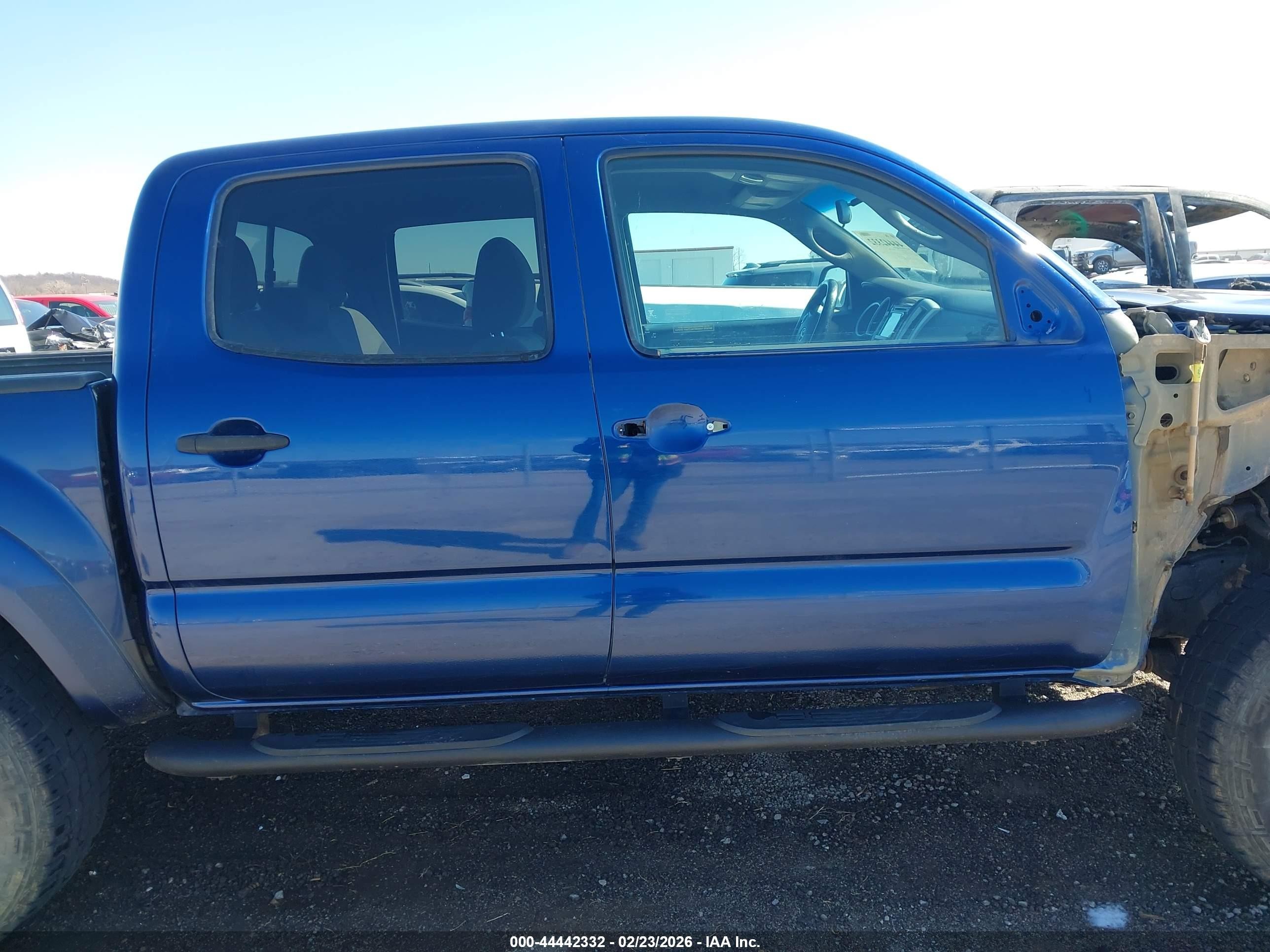 2015 Toyota Tacoma Base V6 Blue vin: 5TFLU4EN4FX137584