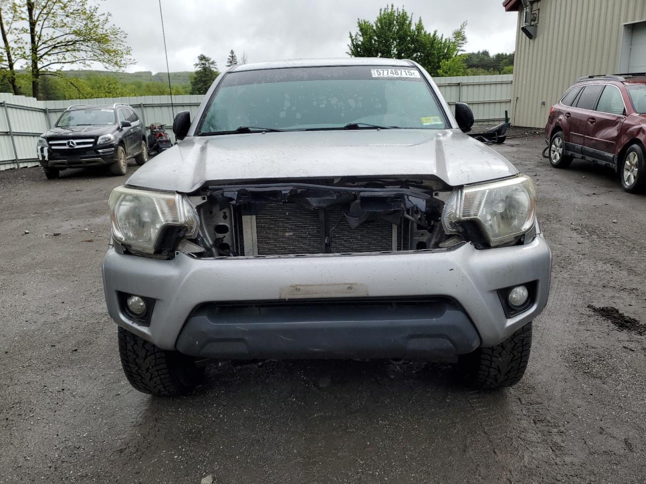 2014 Toyota Tacoma Double Cab Silver vin: 5TFLU4EN5EX099295