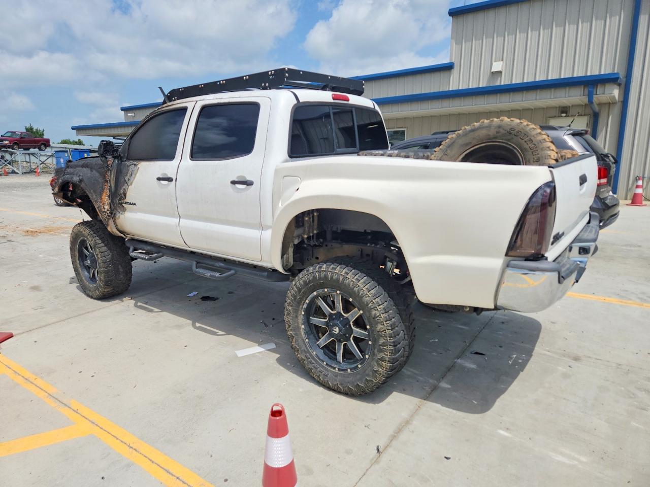 2014 Toyota Tacoma Double Cab White vin: 5TFLU4EN5EX108593