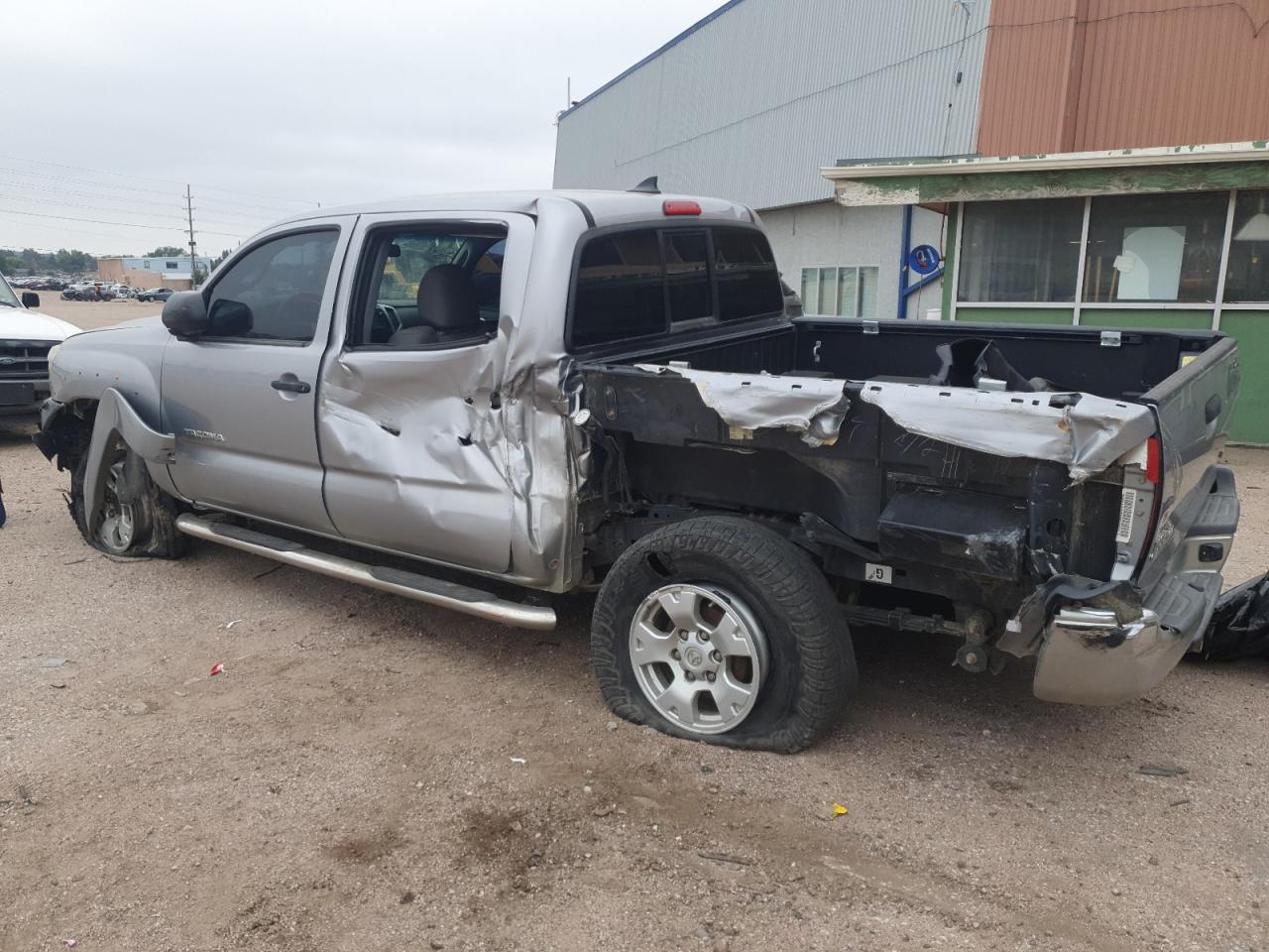 2015 Toyota Tacoma Double Cab Серебряный vin: 5TFLU4EN5FX130997