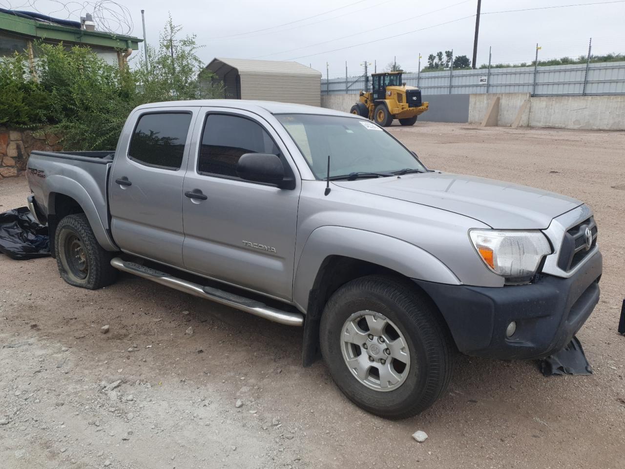 2015 Toyota Tacoma Double Cab Серебряный vin: 5TFLU4EN5FX130997