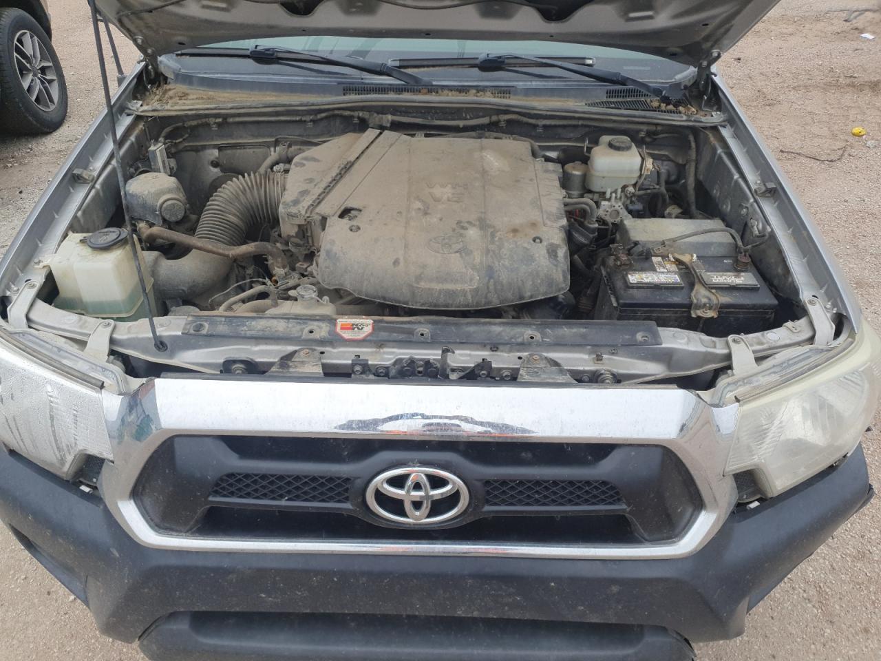 2015 Toyota Tacoma Double Cab Серебряный vin: 5TFLU4EN5FX130997