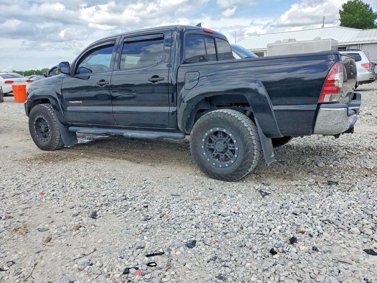 2015 Toyota Tacoma V6 Black vin: 5TFLU4EN5FX141305