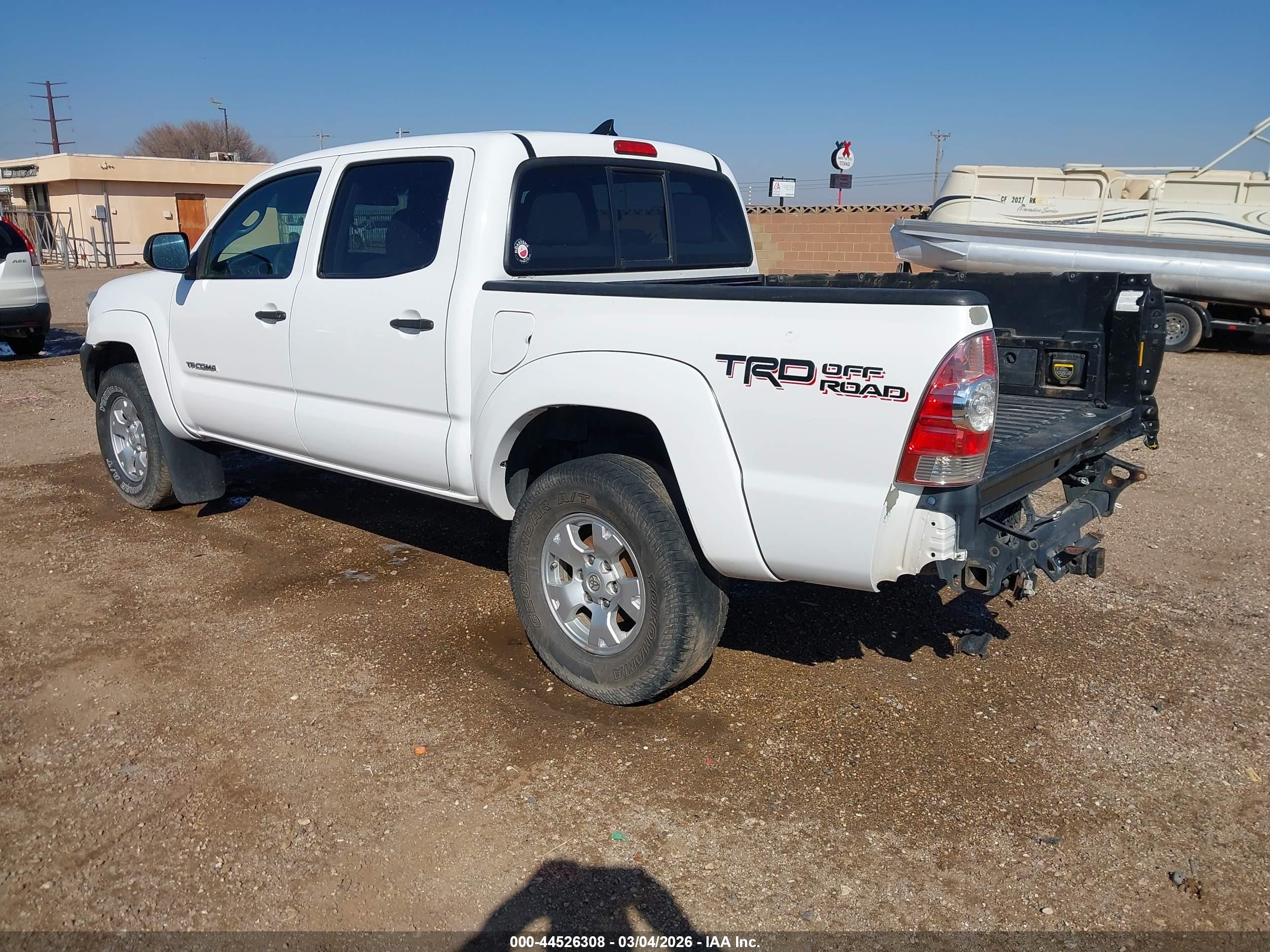 2014 Toyota Tacoma Base V6 Белый vin: 5TFLU4EN6EX100633