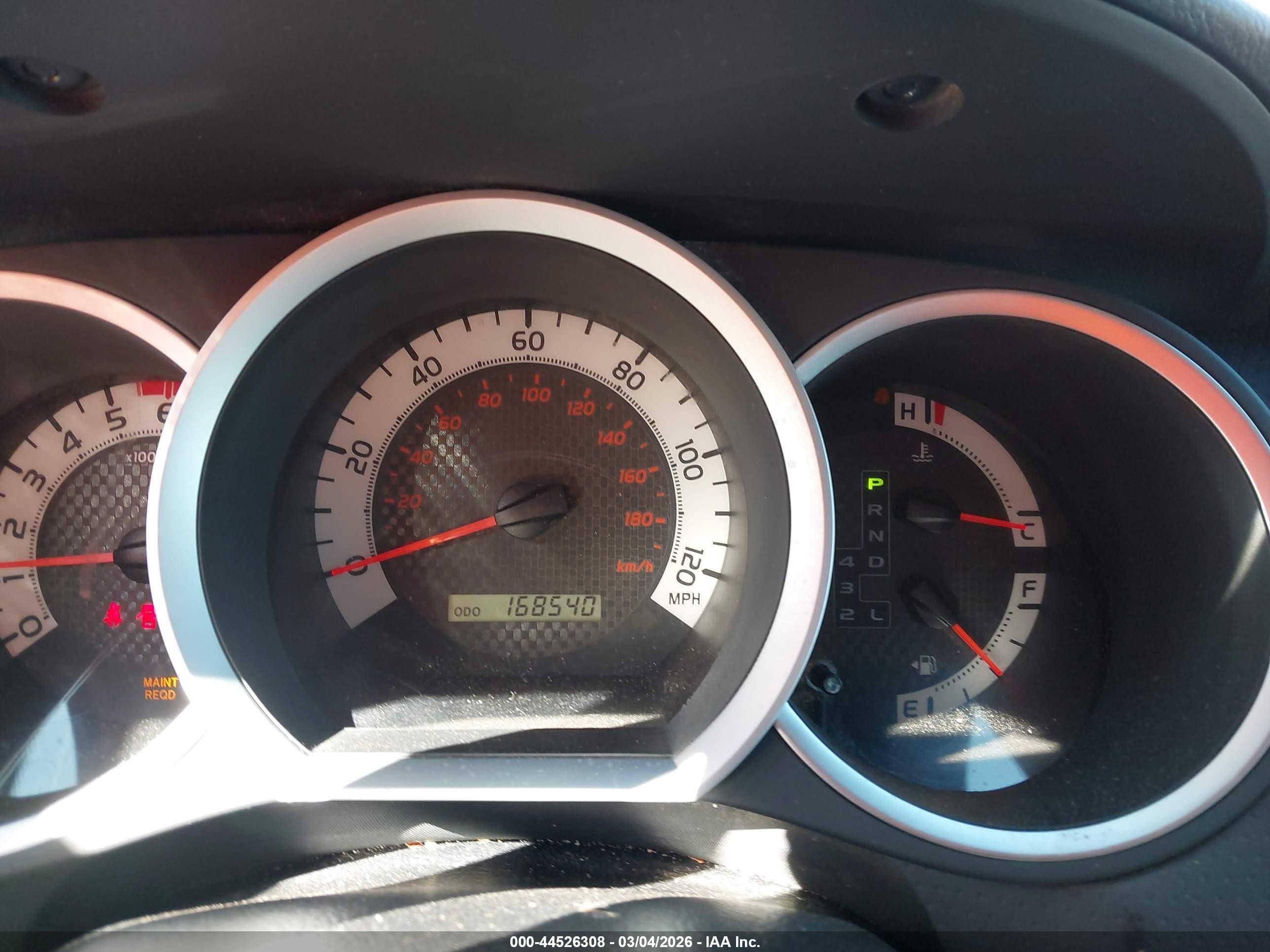 2014 Toyota Tacoma Base V6 Белый vin: 5TFLU4EN6EX100633