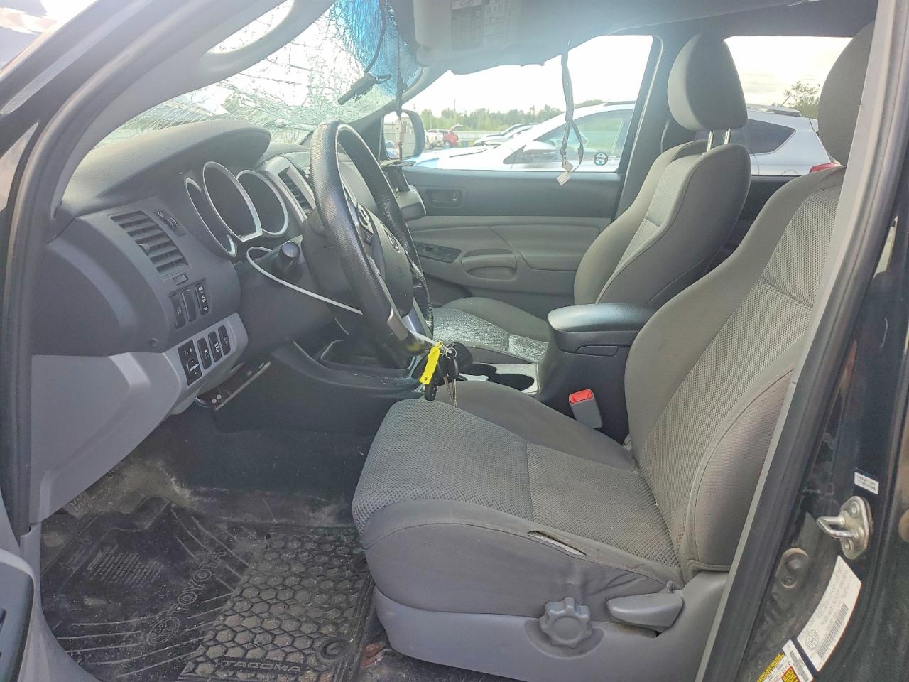 2015 Toyota Tacoma V6 Black vin: 5TFLU4EN6FX132242