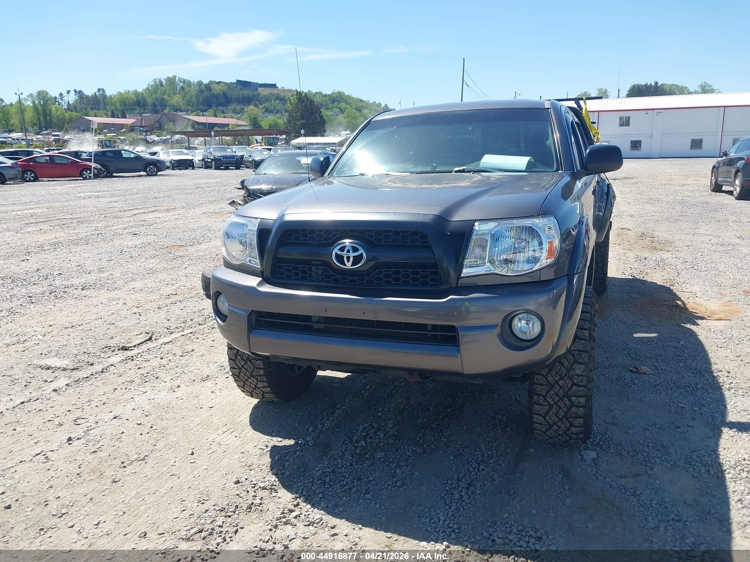 2011 Toyota Tacoma Base V6 Серый vin: 5TFLU4EN7BX021967