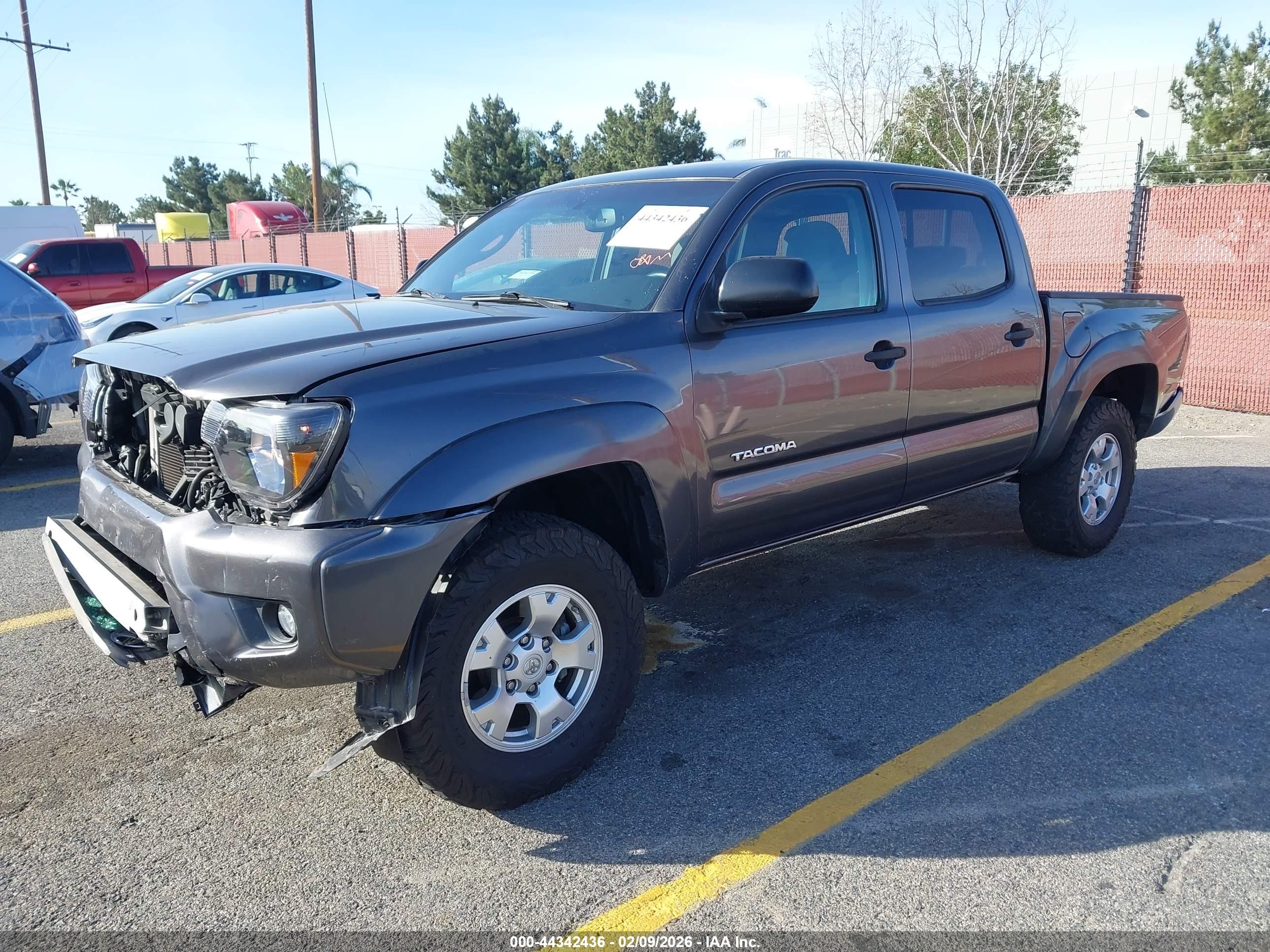 2012 Toyota Tacoma Base V6 Gray vin: 5TFLU4EN7CX047843
