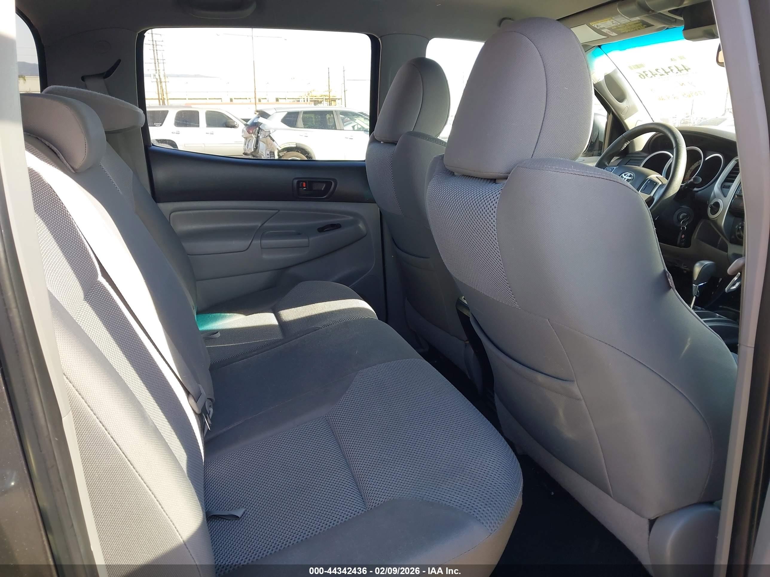 2012 Toyota Tacoma Base V6 Gray vin: 5TFLU4EN7CX047843