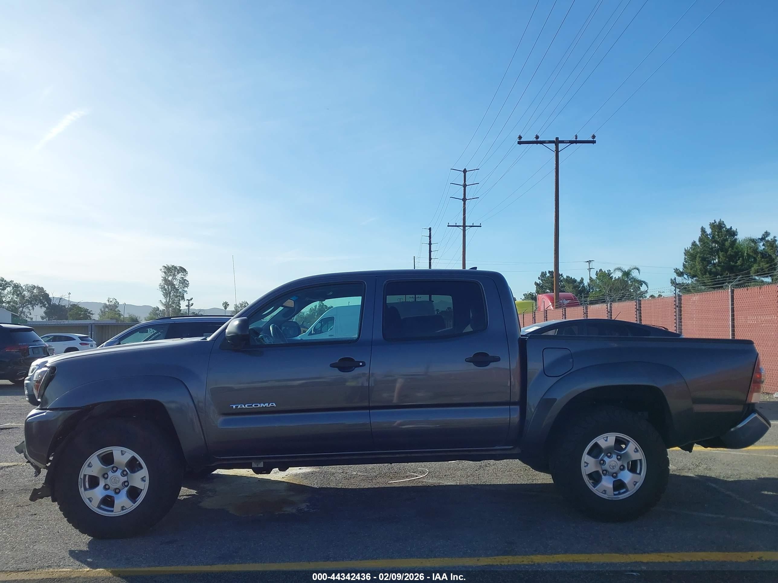 2012 Toyota Tacoma Base V6 Gray vin: 5TFLU4EN7CX047843