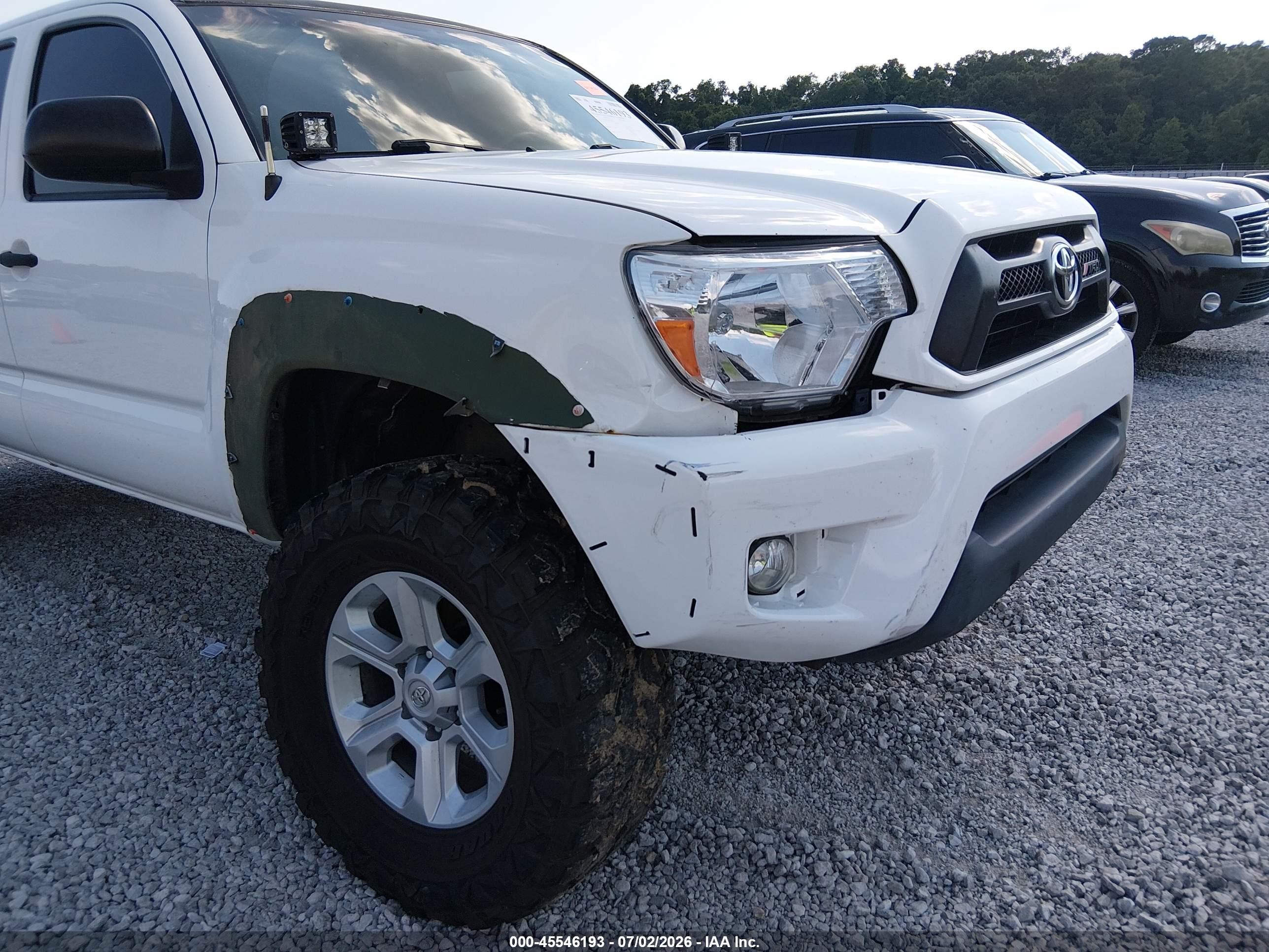 2013 Toyota Tacoma Base V6 White vin: 5TFLU4EN7DX051523