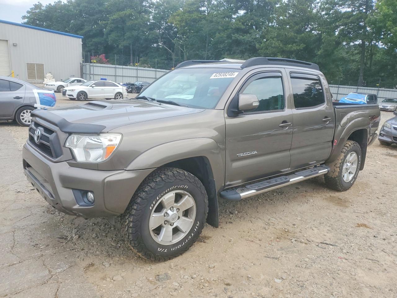2014 Toyota Tacoma V6 Коричневый vin: 5TFLU4EN7EX090324