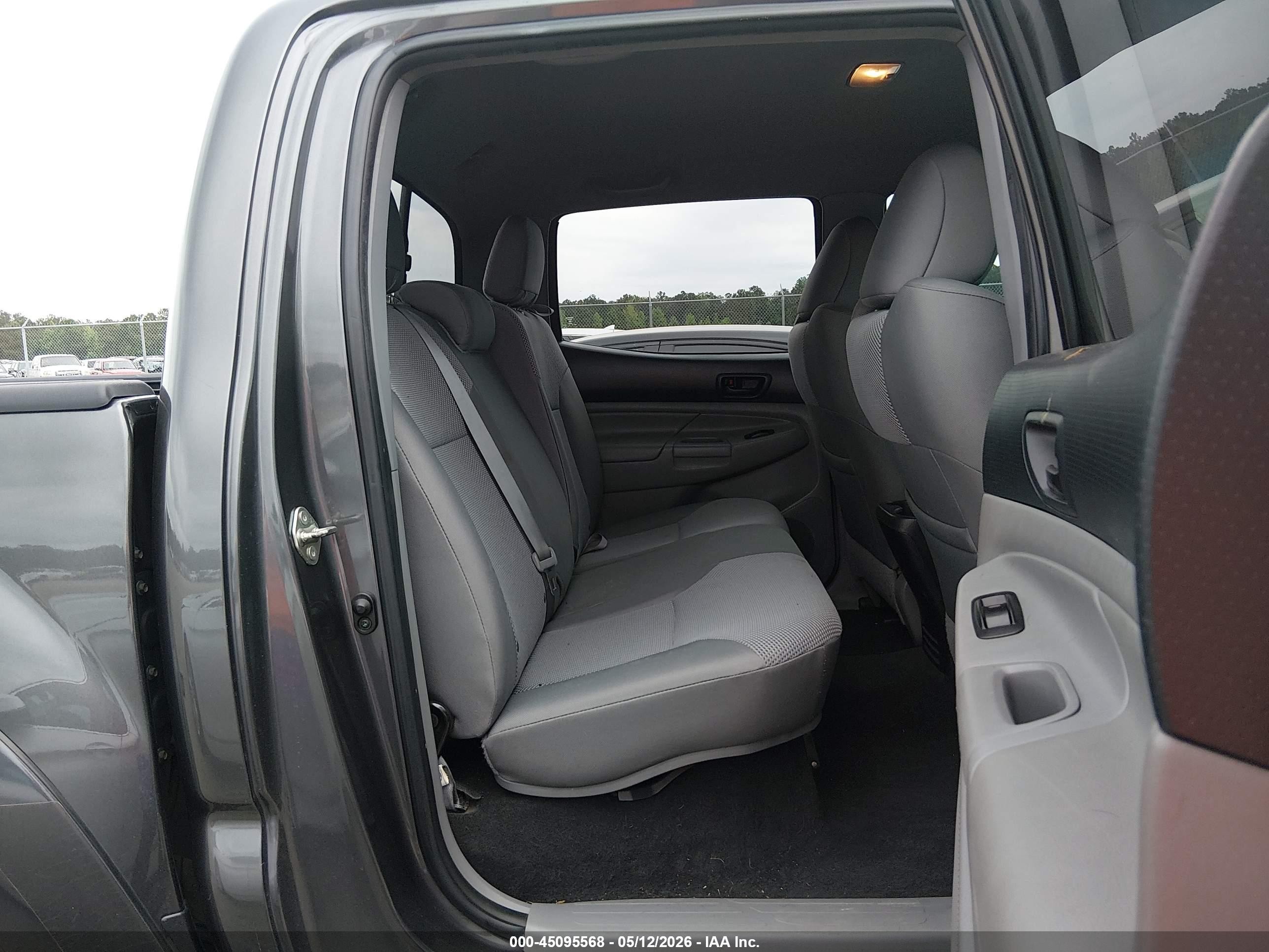 2015 Toyota Tacoma Base V6 Gray vin: 5TFLU4EN7FX120696