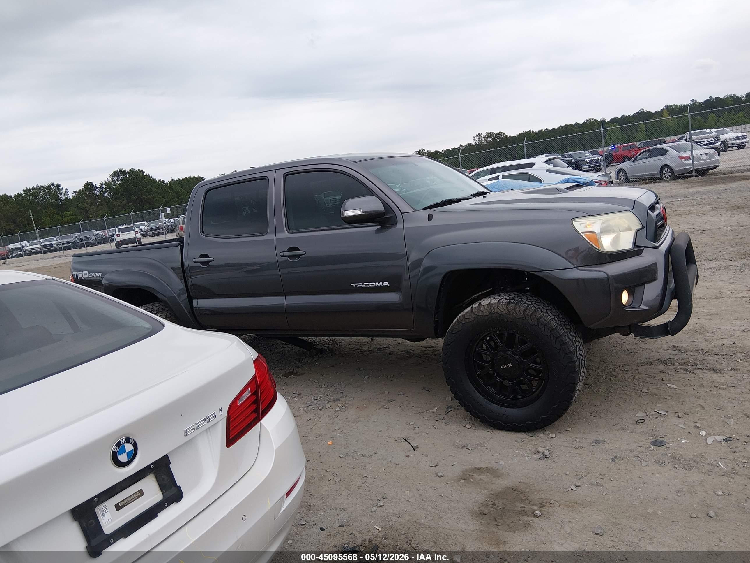 2015 Toyota Tacoma Base V6 Gray vin: 5TFLU4EN7FX120696