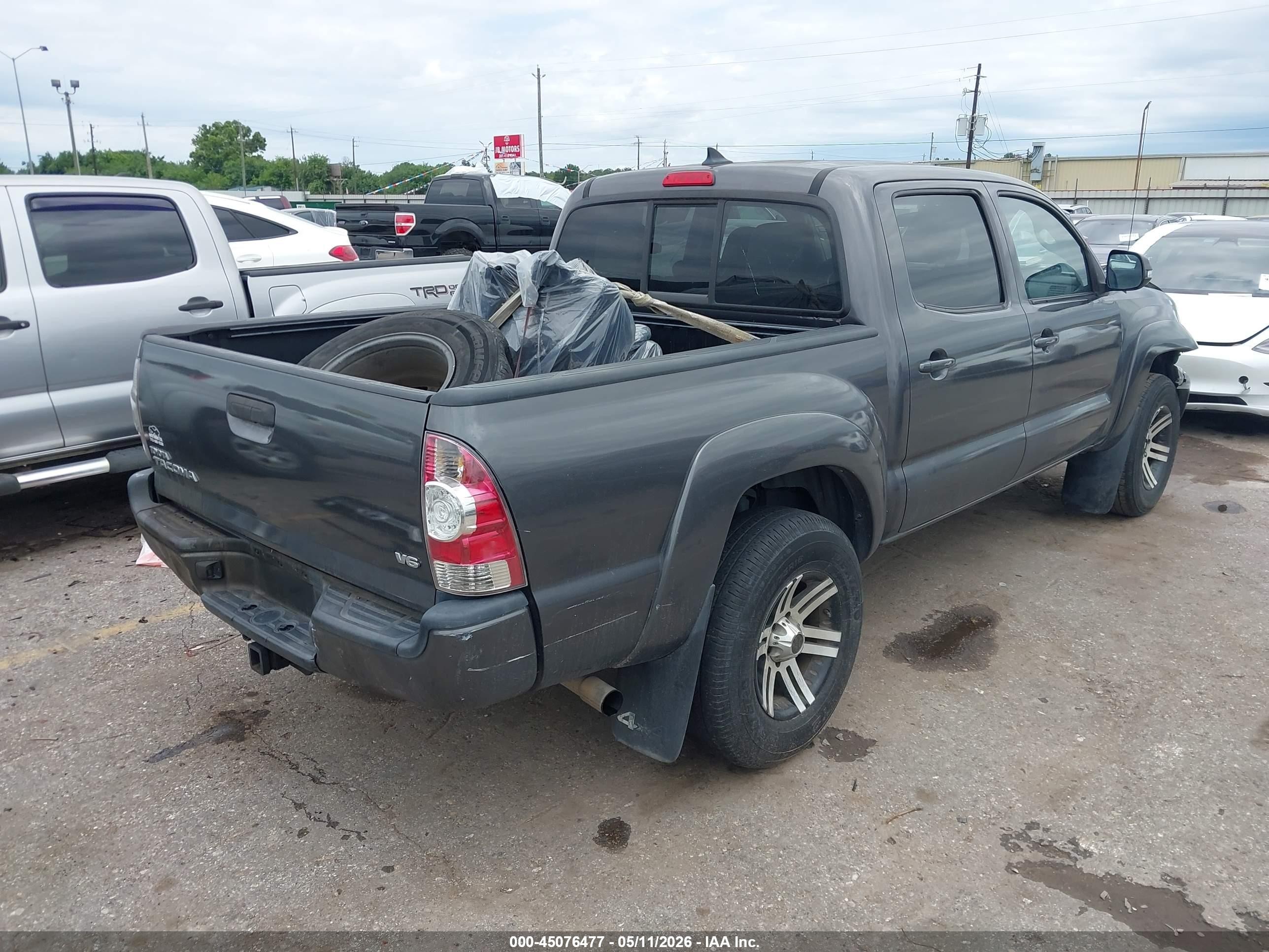 2015 Toyota Tacoma Base V6 Gray vin: 5TFLU4EN7FX133979