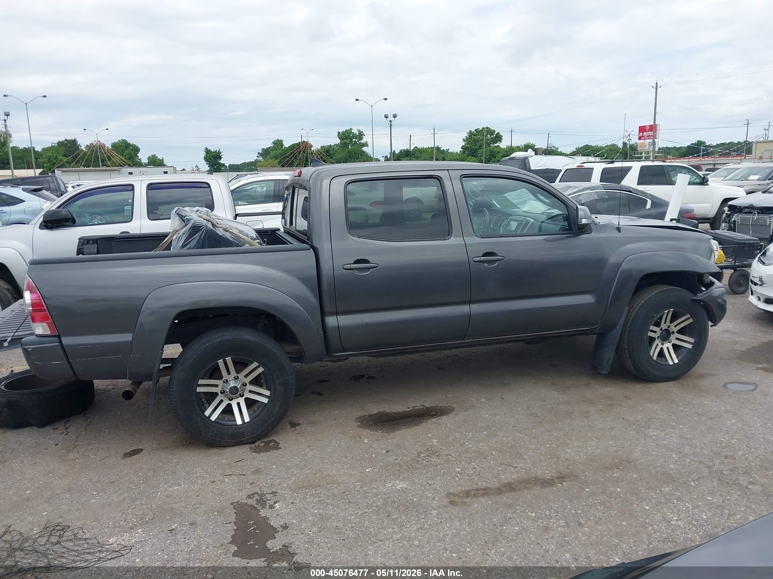 2015 Toyota Tacoma Base V6 Gray vin: 5TFLU4EN7FX133979
