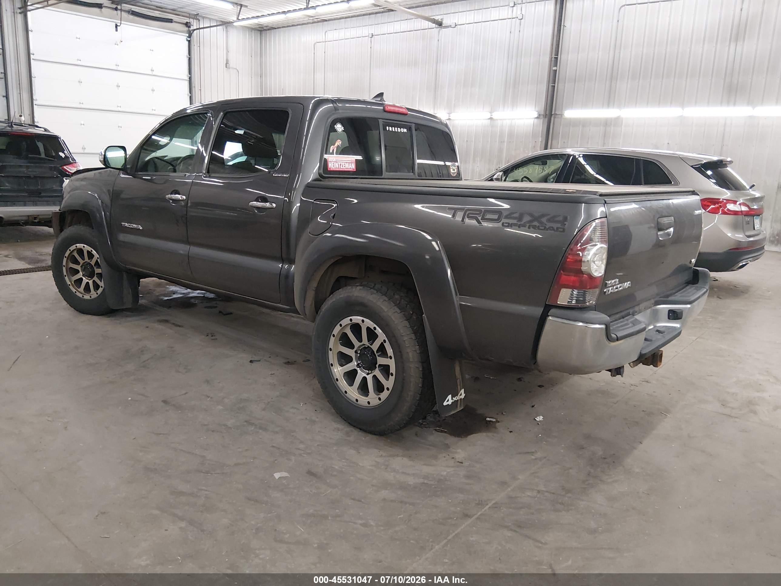 2013 Toyota Tacoma Base V6 Серый vin: 5TFLU4EN8DX049666