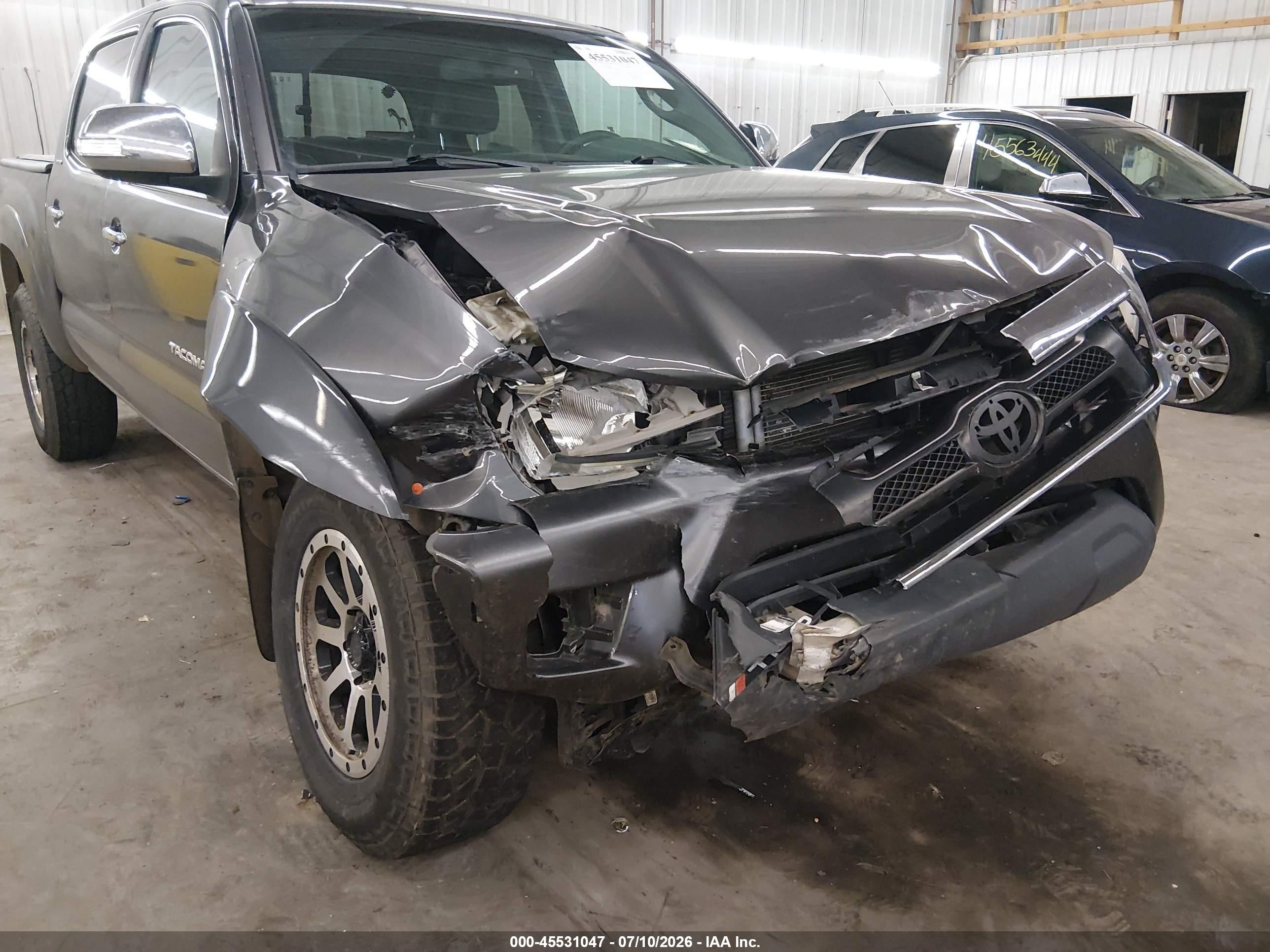2013 Toyota Tacoma Base V6 Серый vin: 5TFLU4EN8DX049666