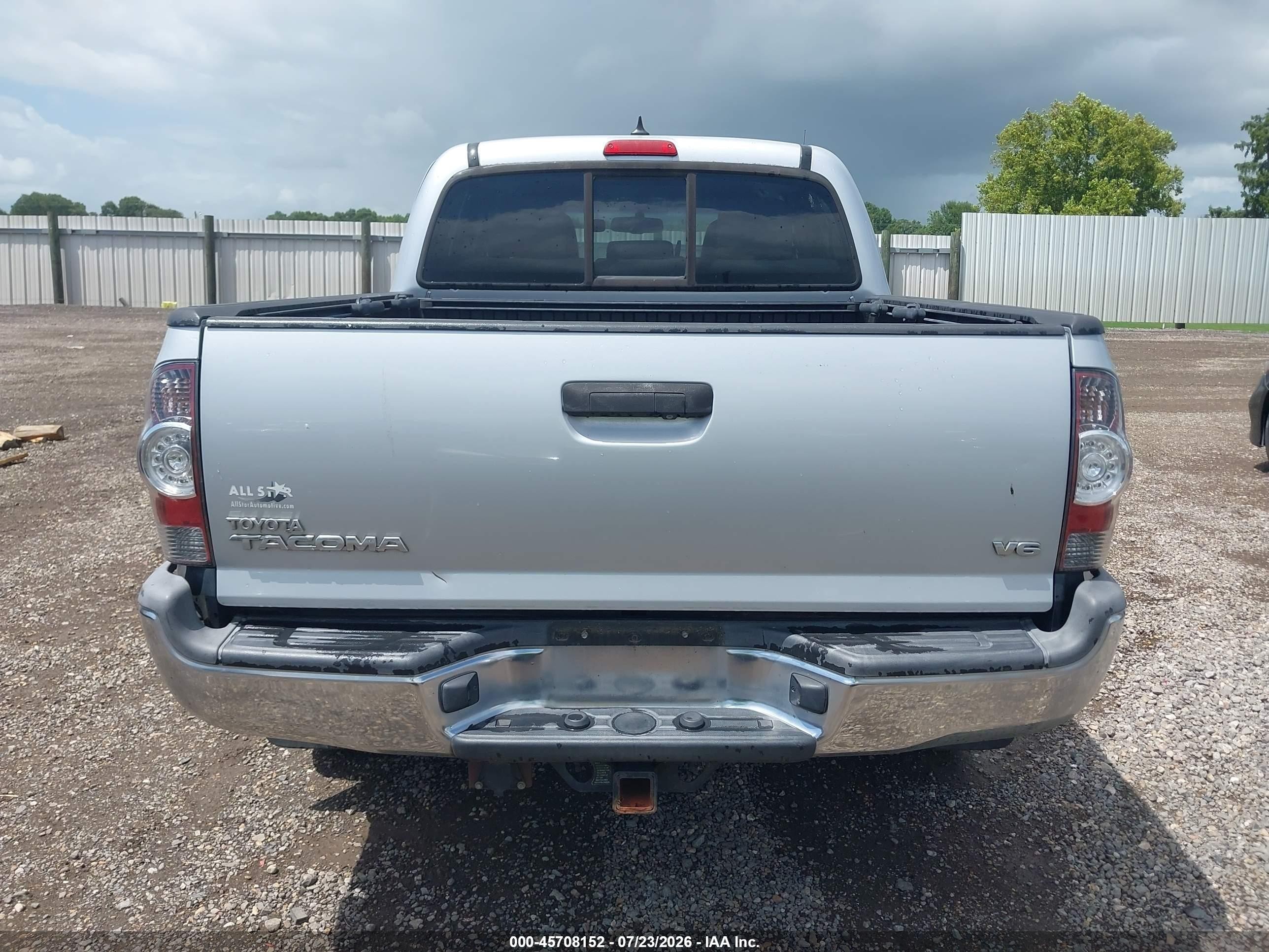 2013 Toyota Tacoma Base V6 Silver vin: 5TFLU4EN8DX059727