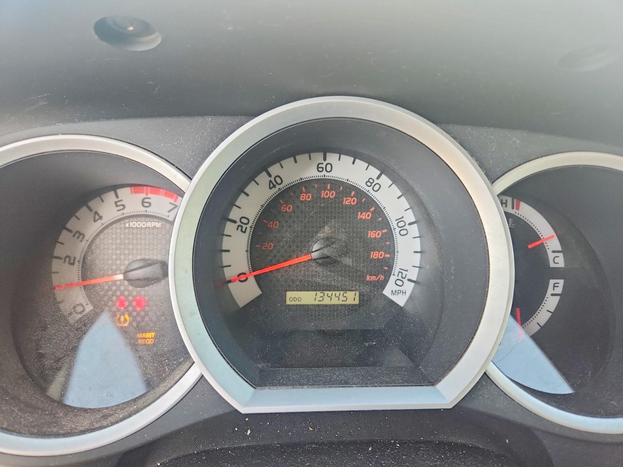 2015 Toyota Tacoma V6 White vin: 5TFLU4EN8FX123994