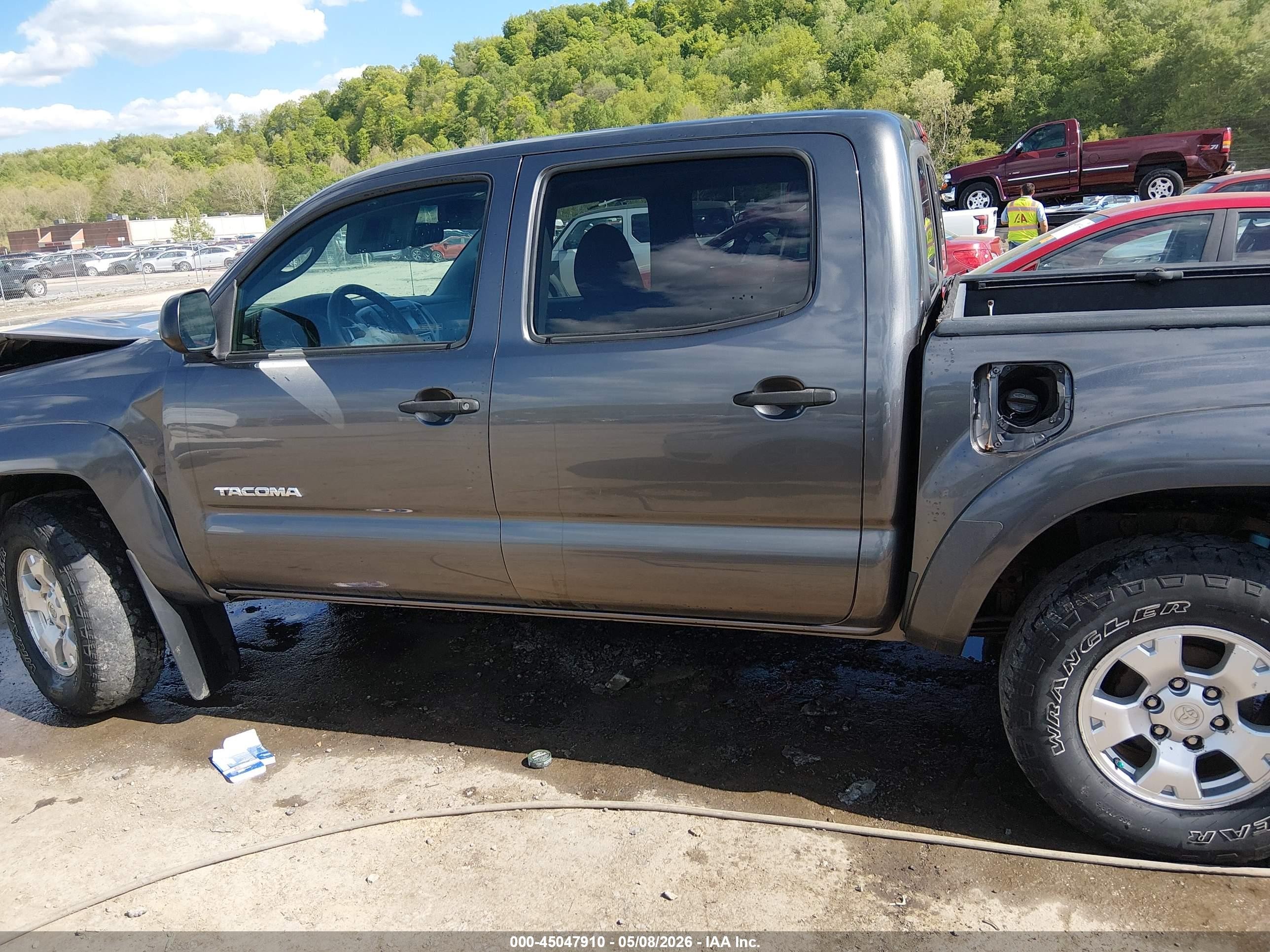 2013 Toyota Tacoma Base V6 Серый vin: 5TFLU4EN9DX049160