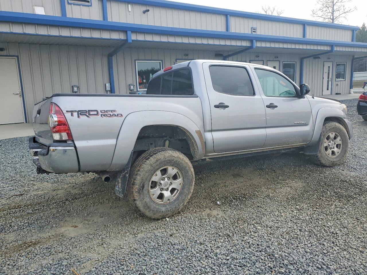 2014 Toyota Tacoma V6 Silver vin: 5TFLU4EN9EX092530
