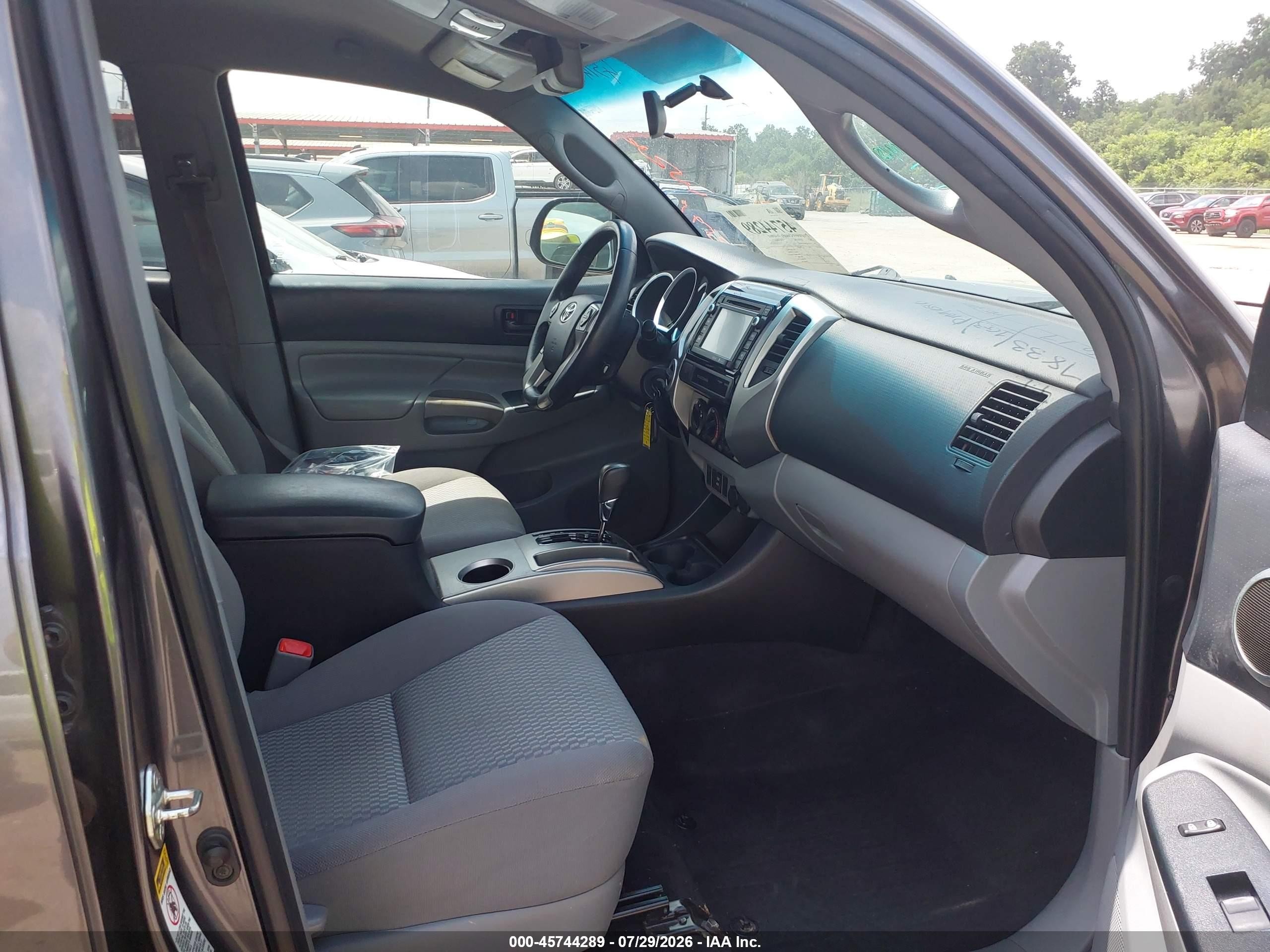 2015 Toyota Tacoma Base V6 Gray vin: 5TFLU4EN9FX143591