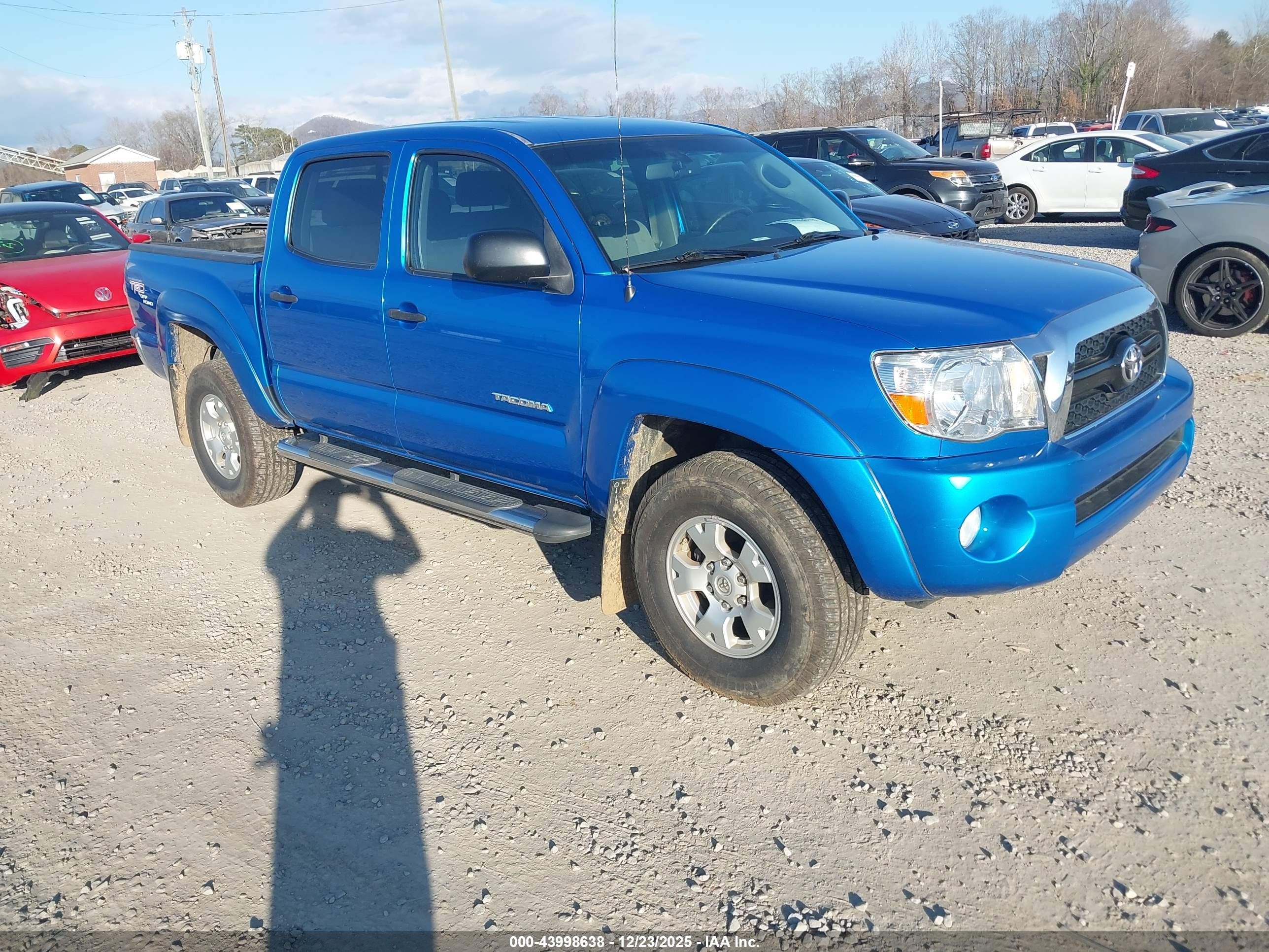2011 Toyota Tacoma Base V6 Blue vin: 5TFLU4ENXBX014267