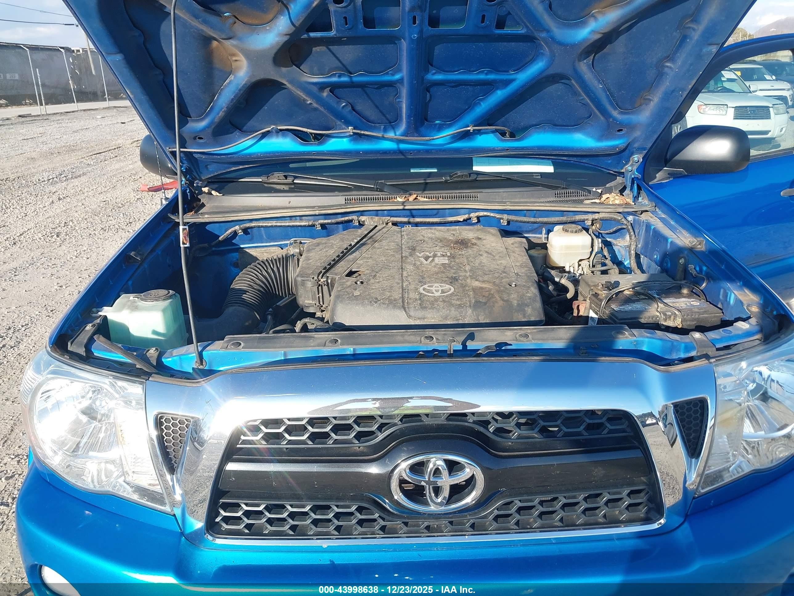 2011 Toyota Tacoma Base V6 Blue vin: 5TFLU4ENXBX014267