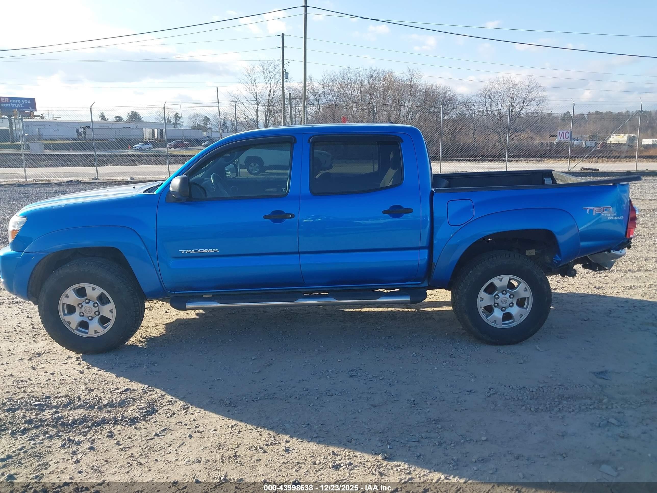 2011 Toyota Tacoma Base V6 Blue vin: 5TFLU4ENXBX014267