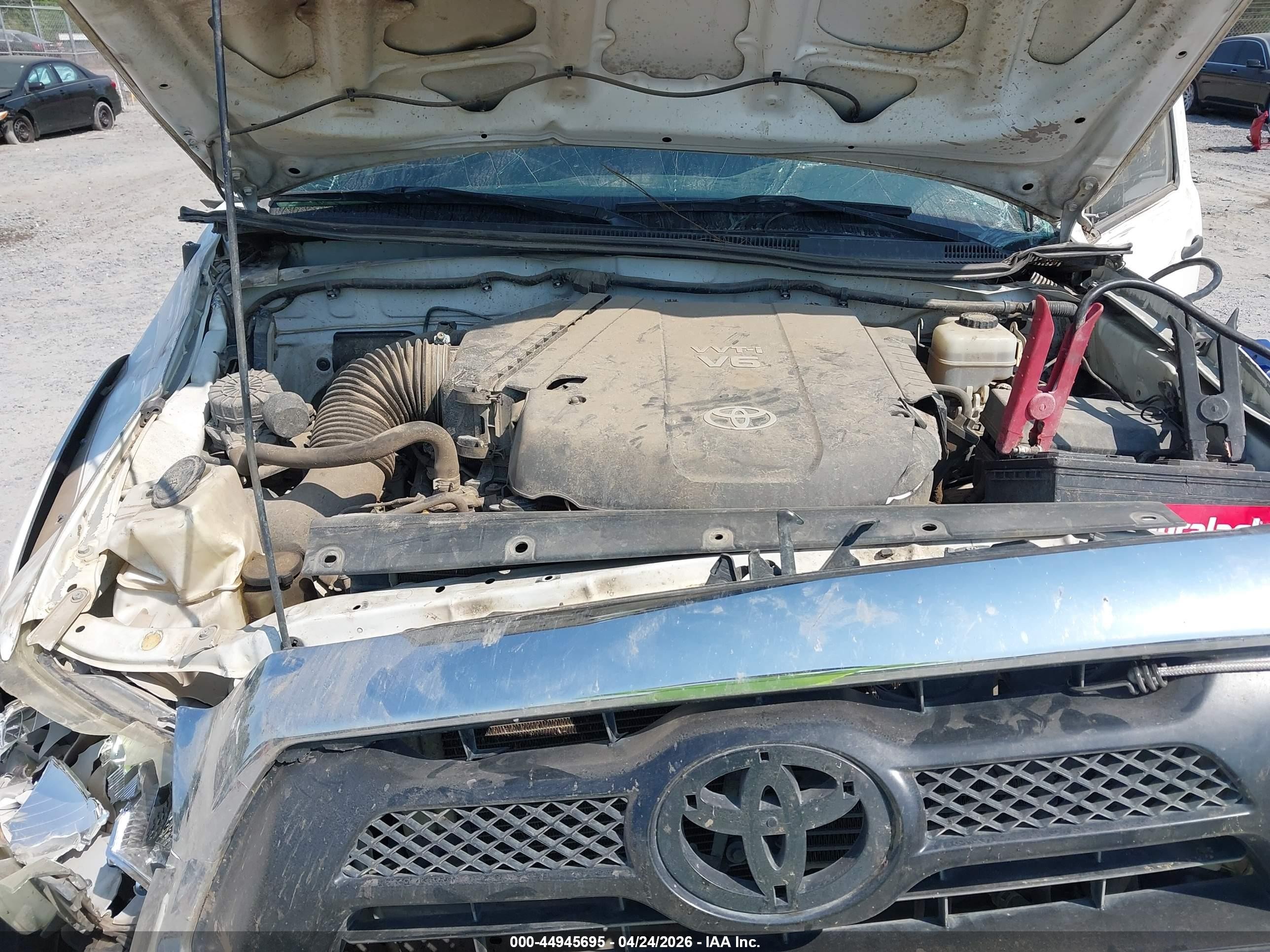 2012 Toyota Tacoma Base V6 White vin: 5TFLU4ENXCX046914