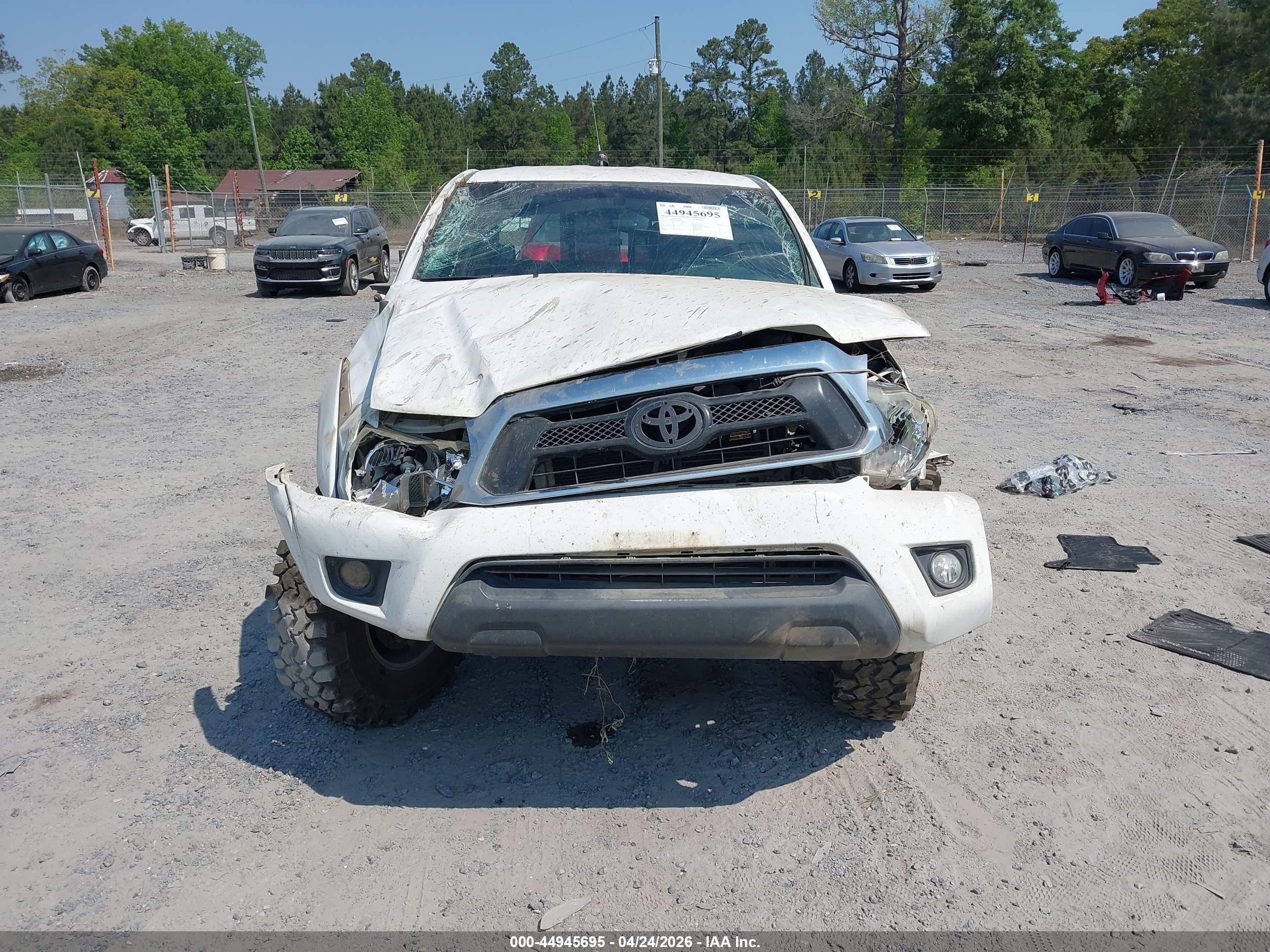 2012 Toyota Tacoma Base V6 White vin: 5TFLU4ENXCX046914