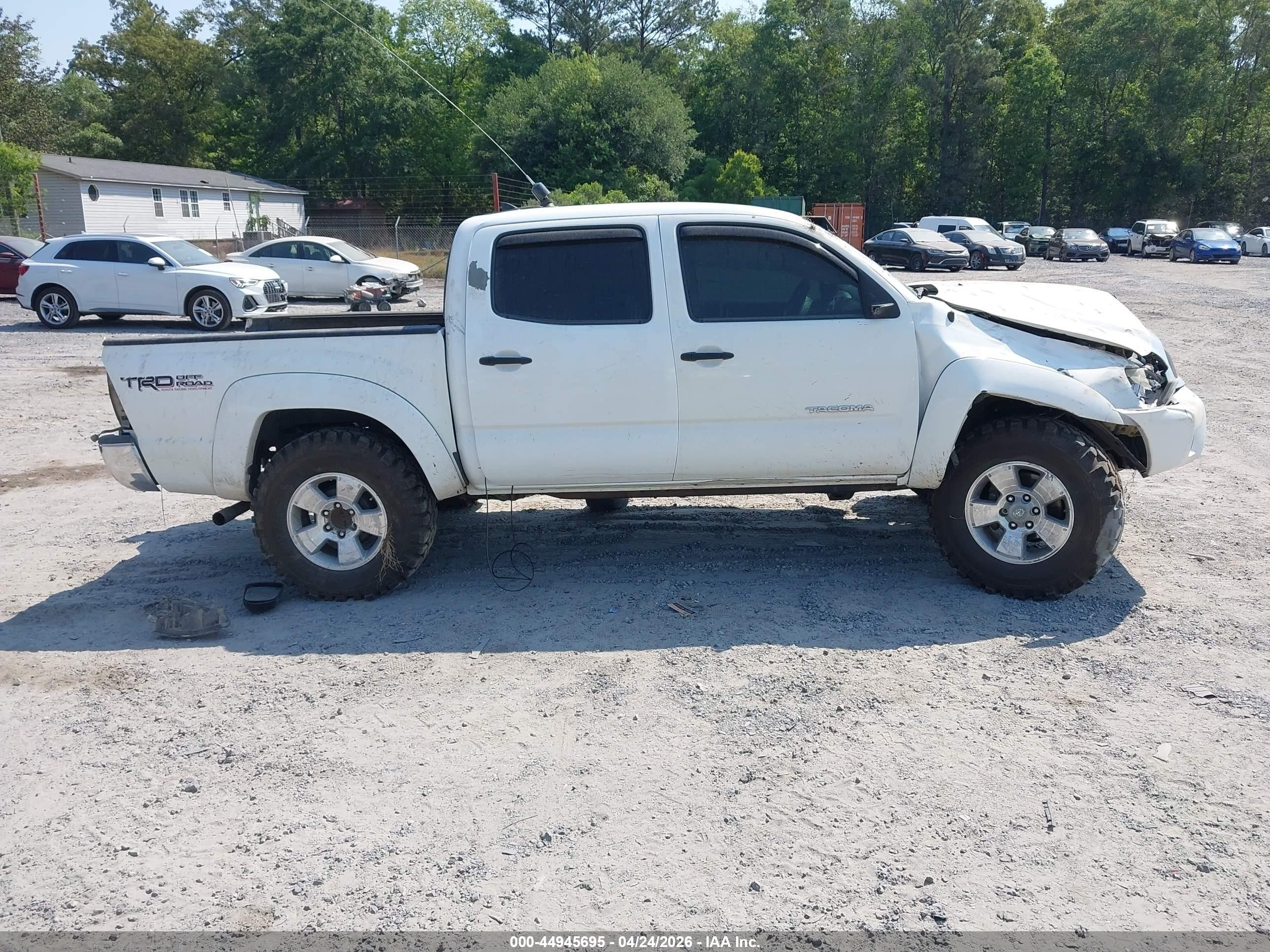 2012 Toyota Tacoma Base V6 White vin: 5TFLU4ENXCX046914
