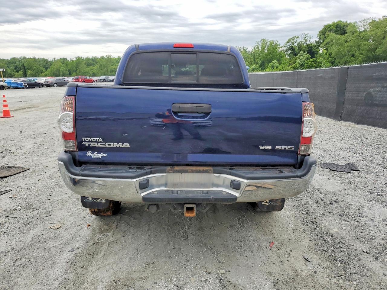 2013 Toyota Tacoma Double Cab Blue vin: 5TFLU4ENXDX059356