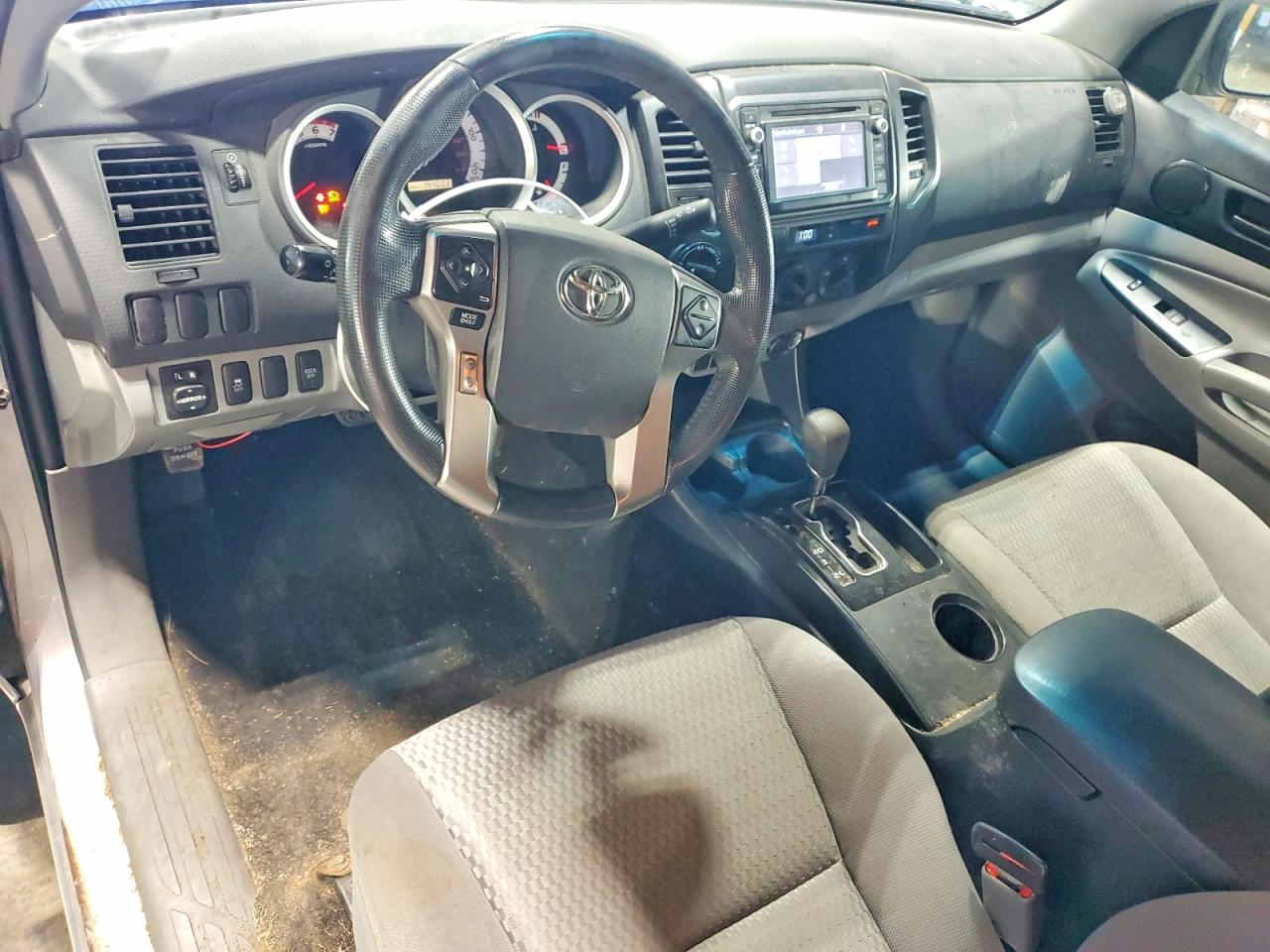 2014 Toyota Tacoma Double Cab Серебряный vin: 5TFLU4ENXEX093413