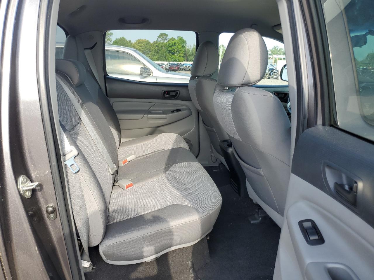 2014 Toyota Tacoma Double Cab Gray vin: 5TFLU4ENXEX107374