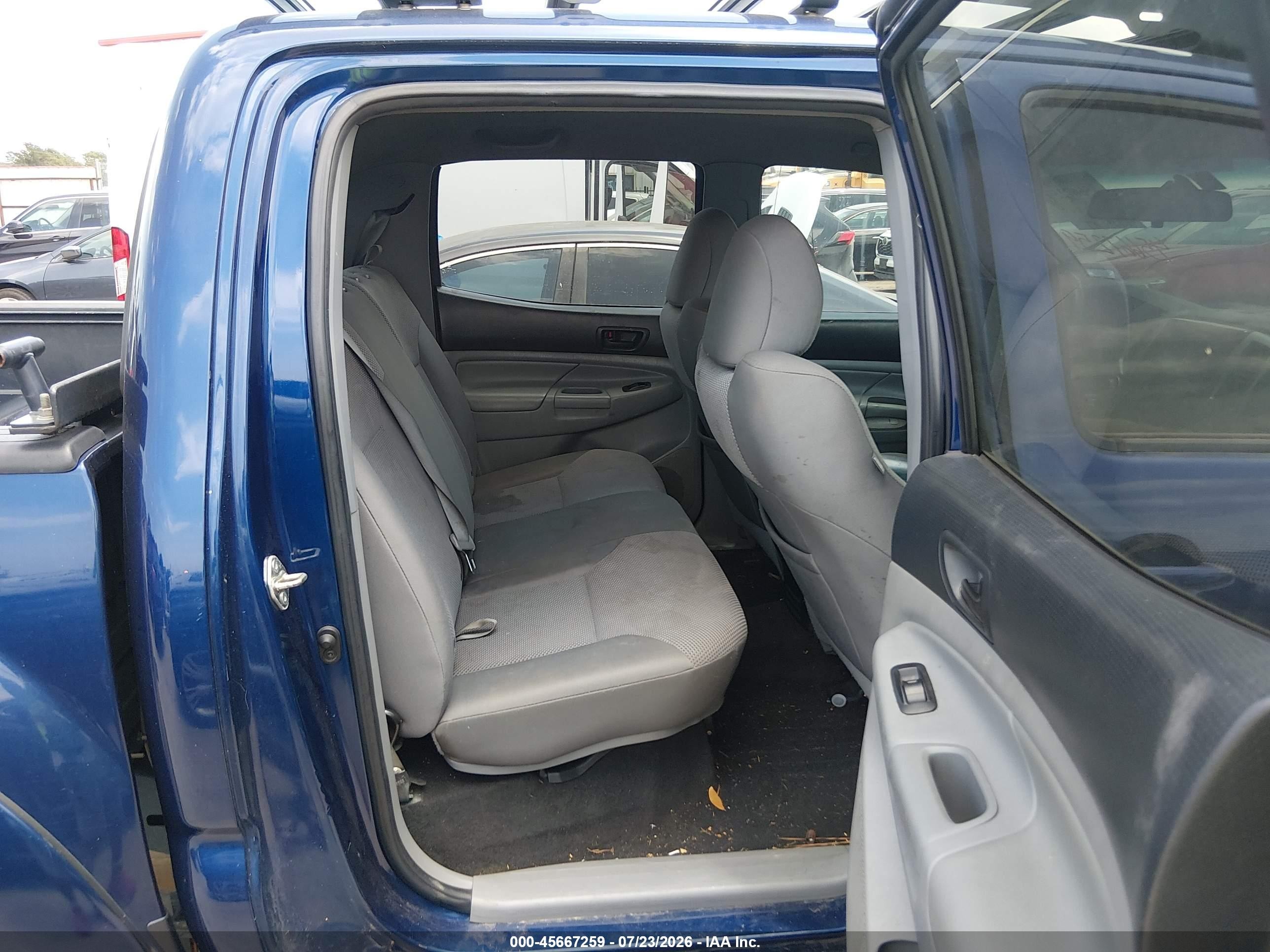 2015 Toyota Tacoma Base V6 Синий vin: 5TFLU4ENXFX116626