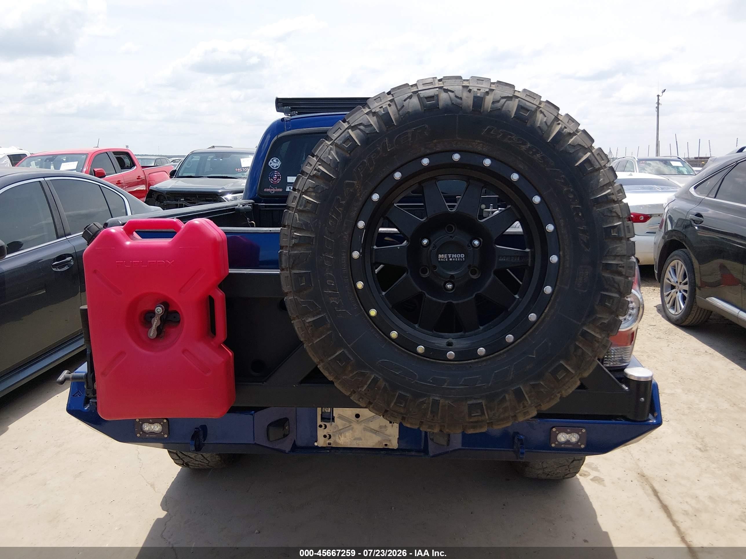 2015 Toyota Tacoma Base V6 Синий vin: 5TFLU4ENXFX116626