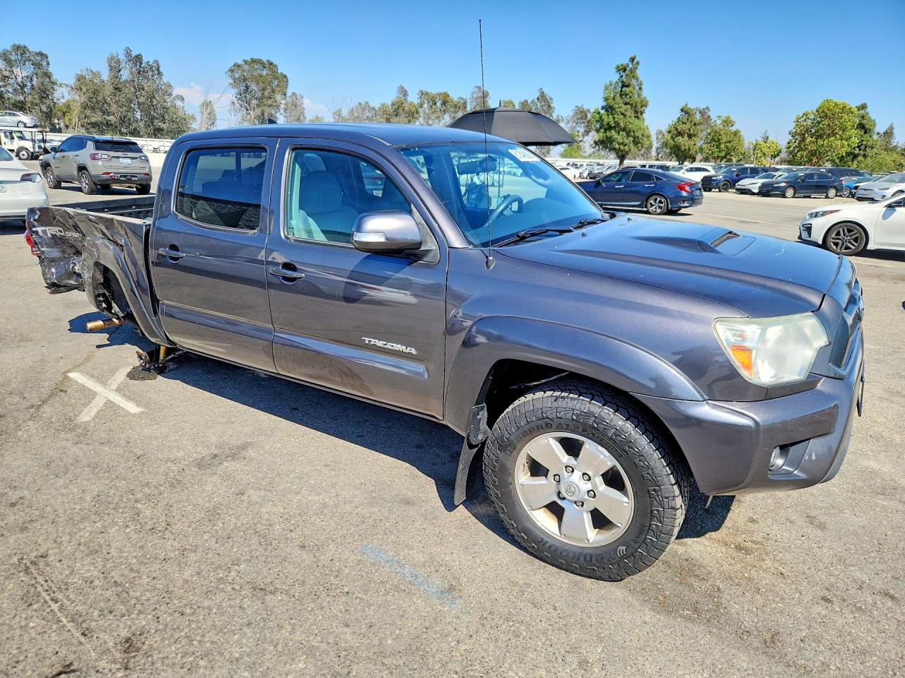 2015 Toyota Tacoma V6 Charcoal vin: 5TFLU4ENXFX123723