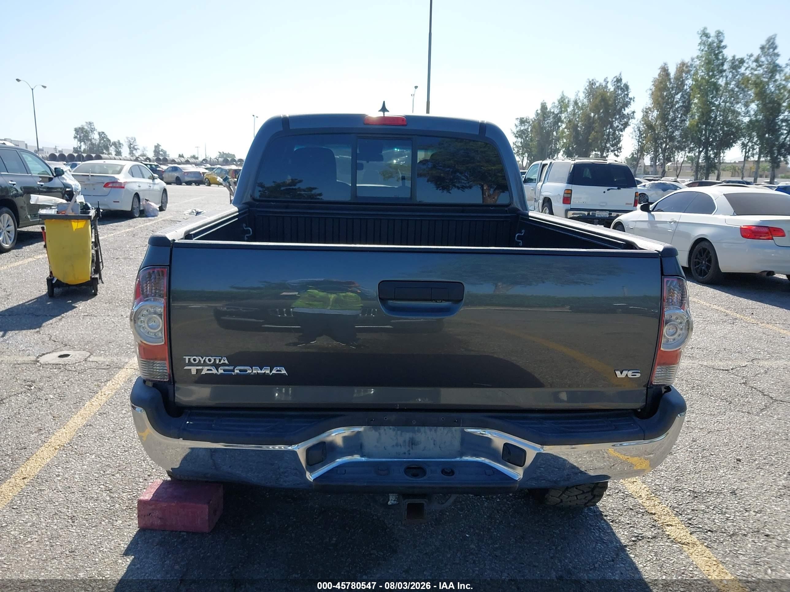 2015 Toyota Tacoma Base V6 Gray vin: 5TFLU4ENXFX140425