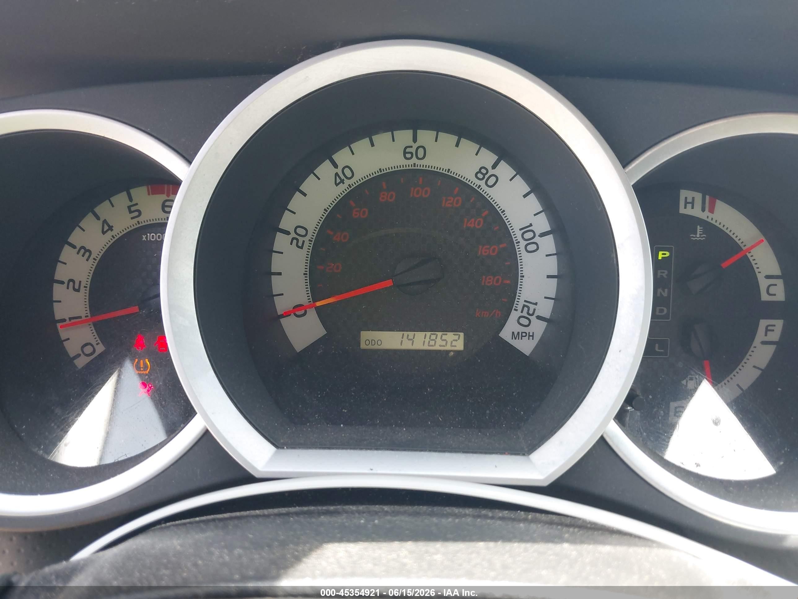 2015 Toyota Tacoma Base V6 Серый vin: 5TFLU4ENXFX146869