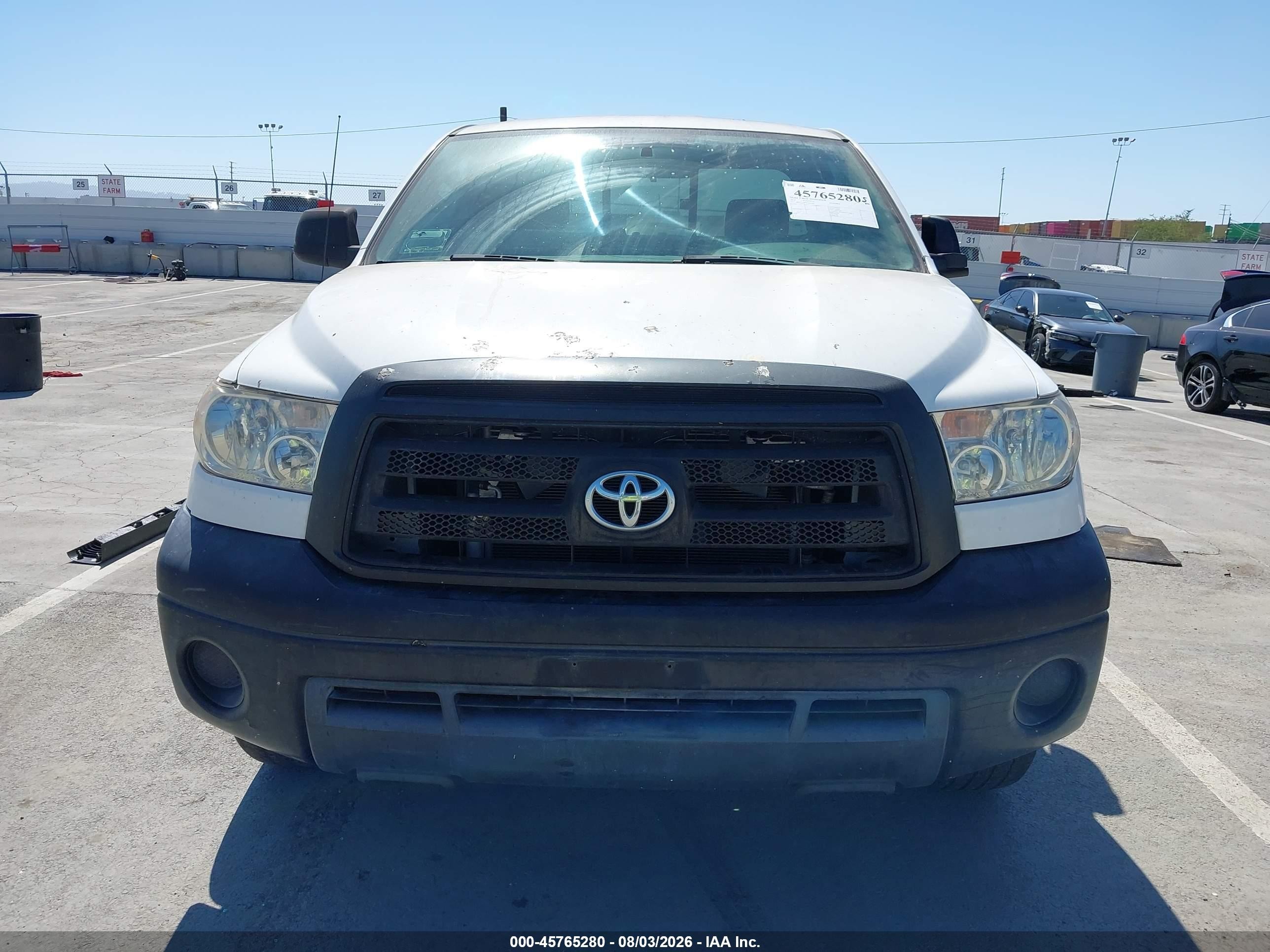 2012 Toyota Tundra Grade V6 White vin: 5TFLU5F19CX027823