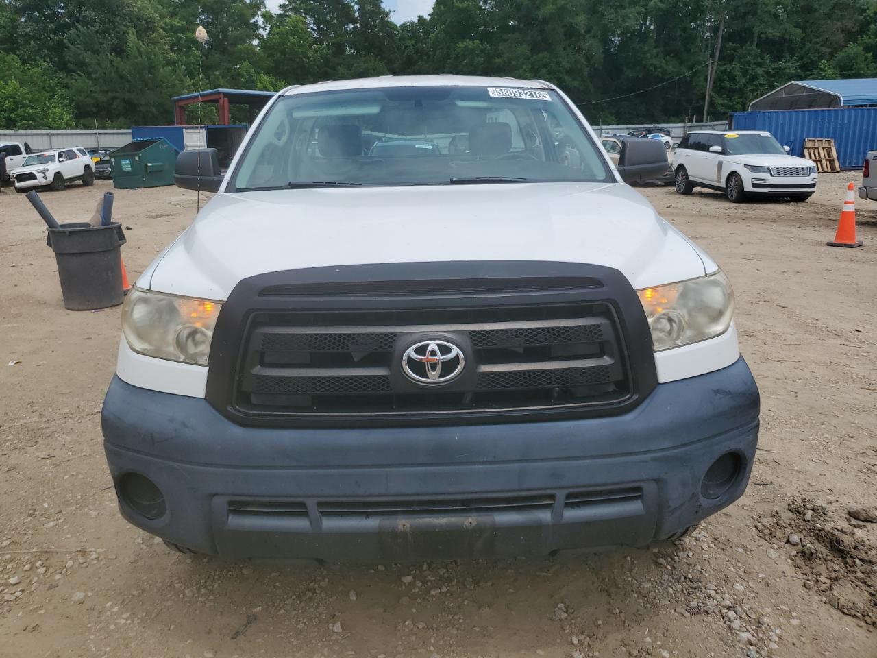 2013 Toyota Tundra Grade Белый vin: 5TFLU5F1XDX030425 Damage: Left Head Lamp, Faded, Repair Required