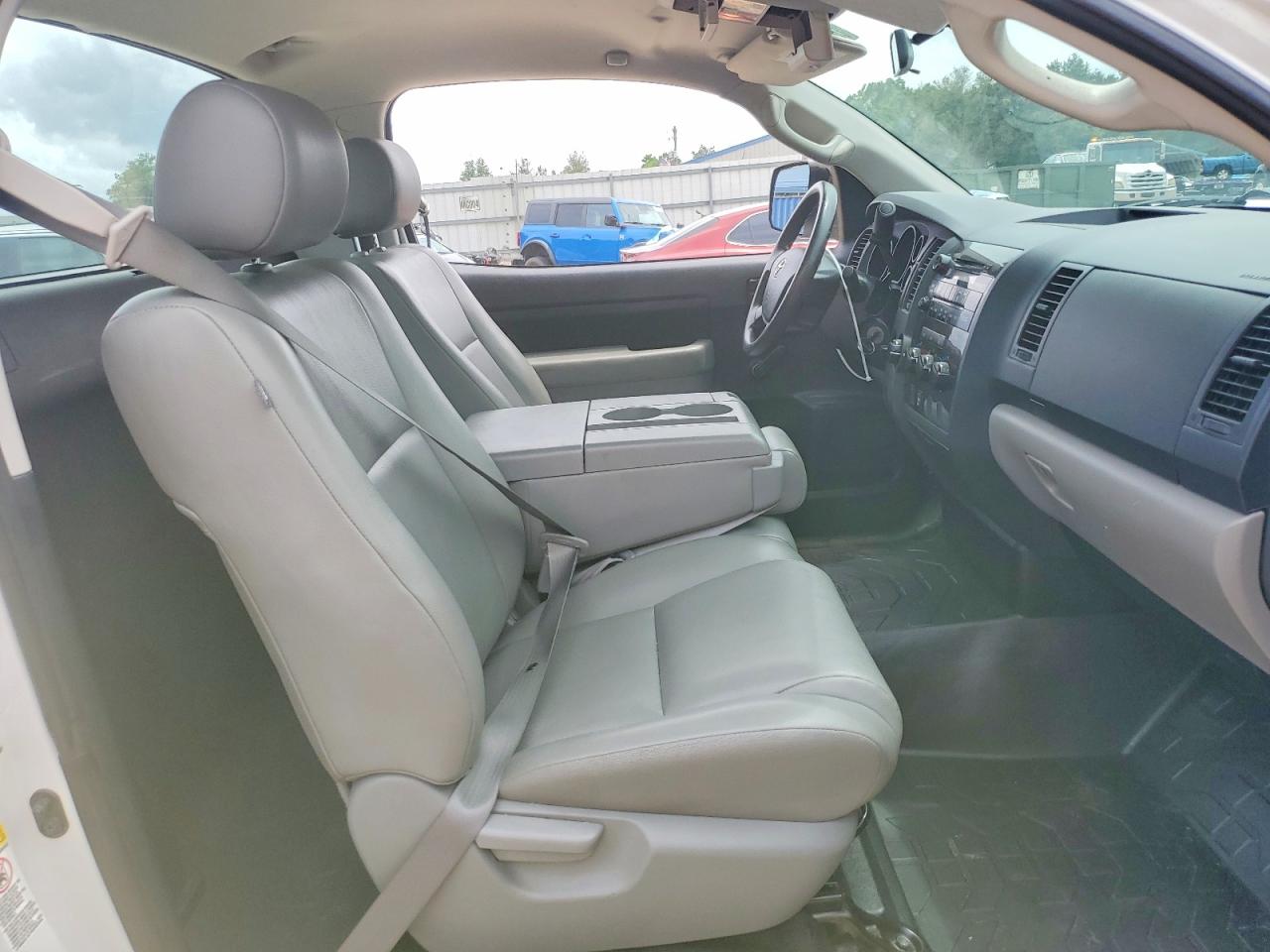 2013 Toyota Tundra Grade Белый vin: 5TFLU5F1XDX030425