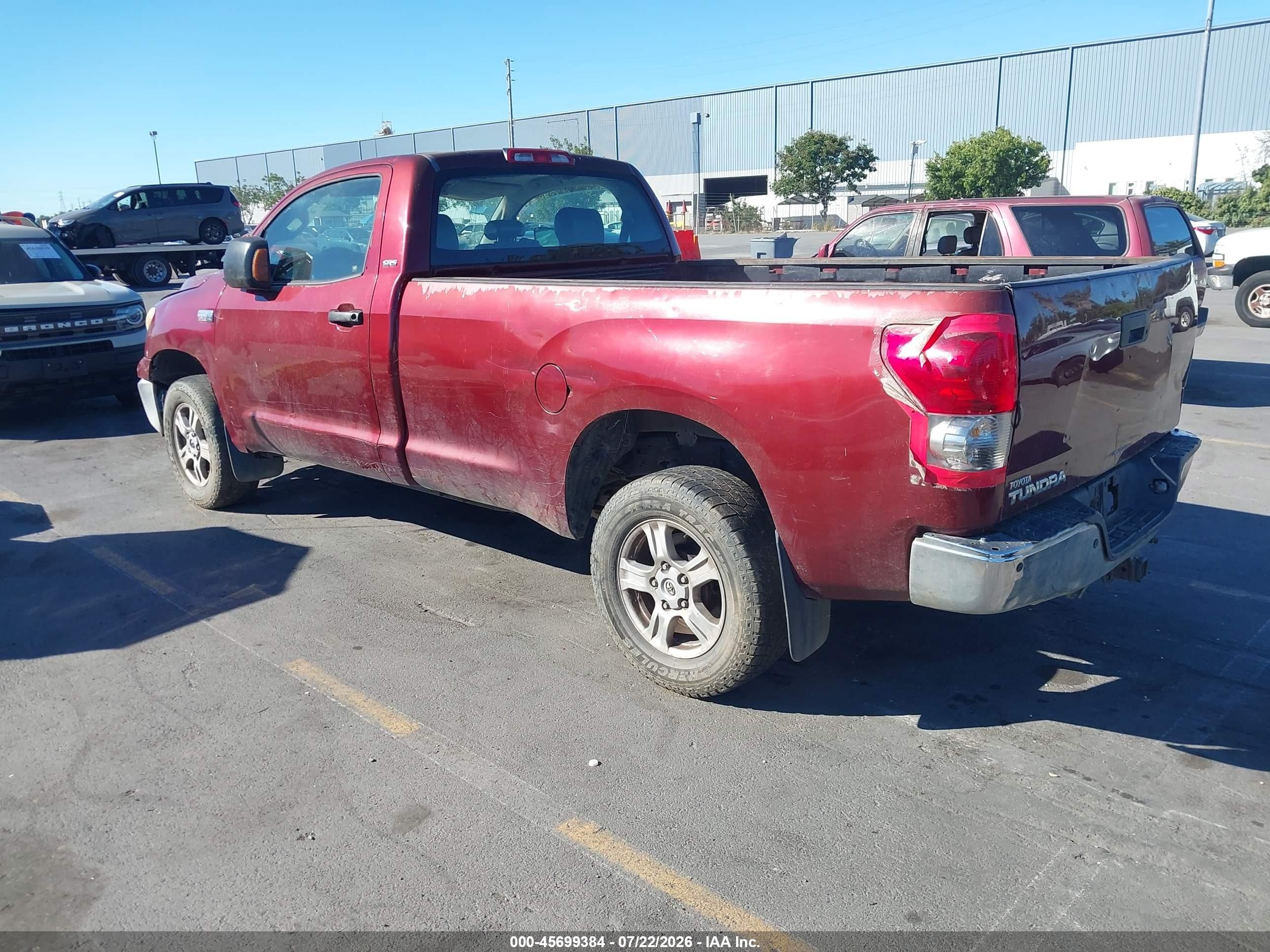 2007 Toyota Tundra Base 5.7l V8 Red vin: 5TFLV52137X004403