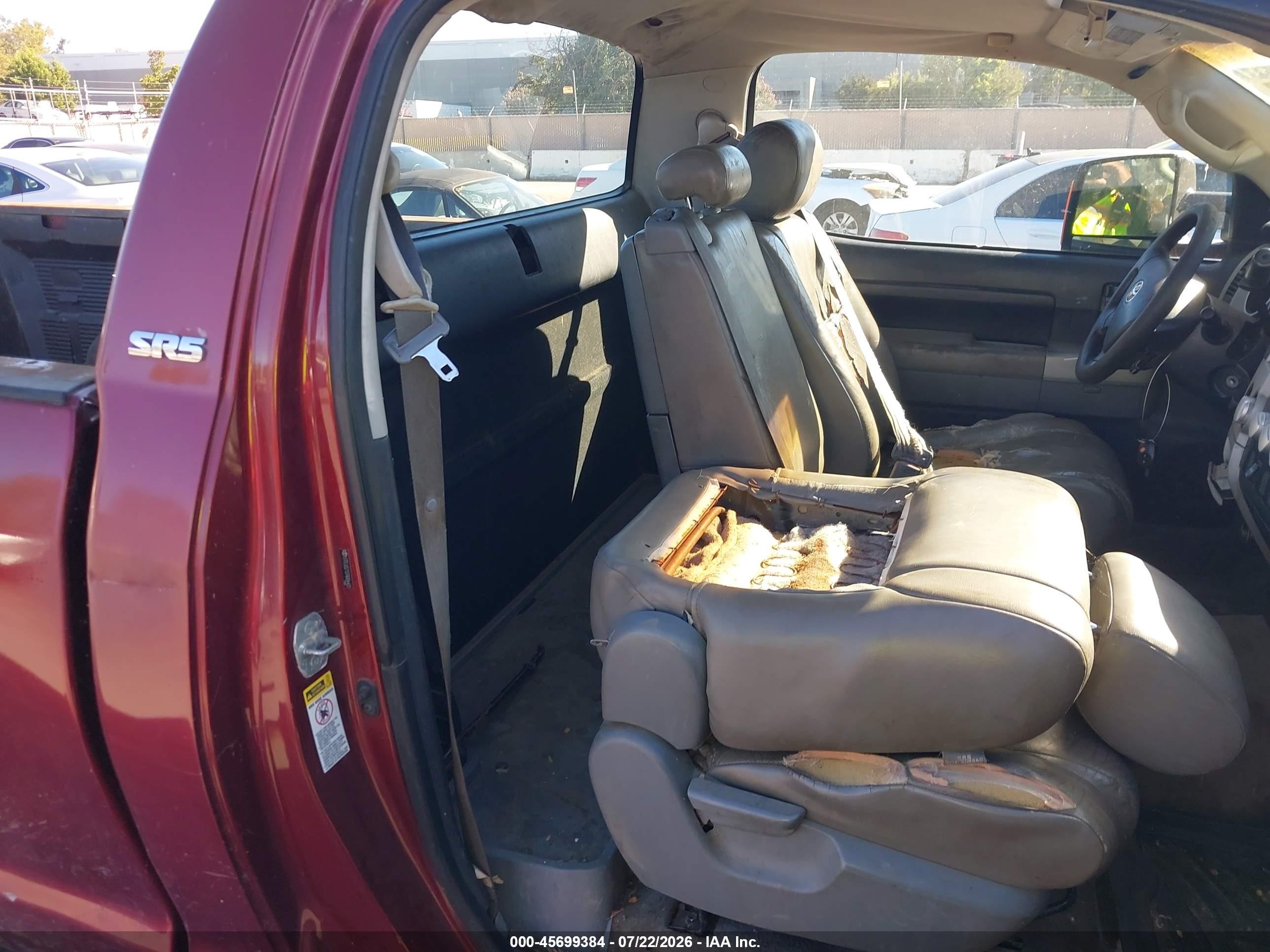 2007 Toyota Tundra Base 5.7l V8 Red vin: 5TFLV52137X004403