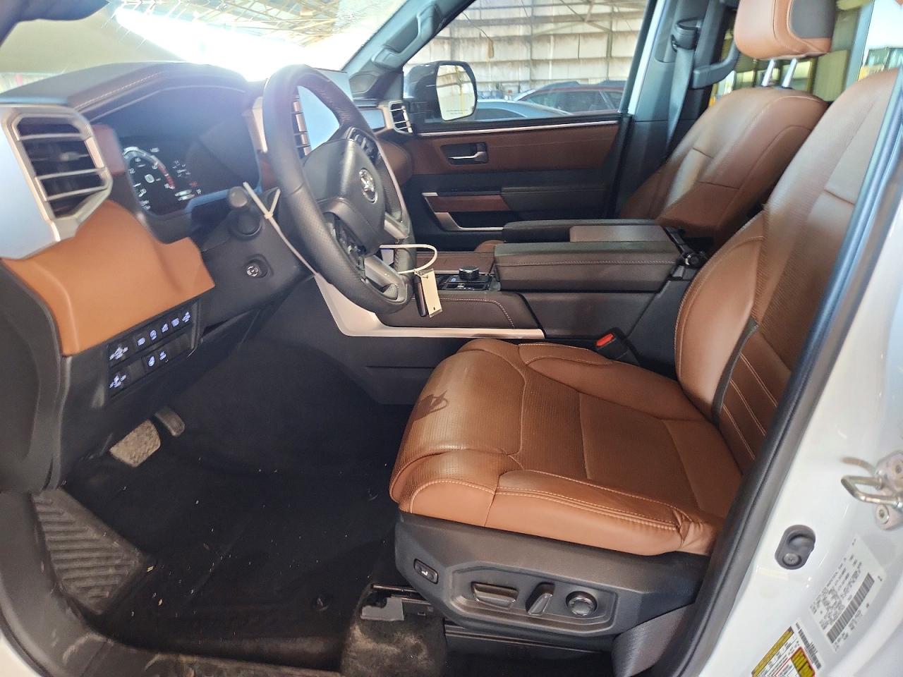 2024 Toyota Tundra 1794 Edition White vin: 5TFMA5DB1RX215432