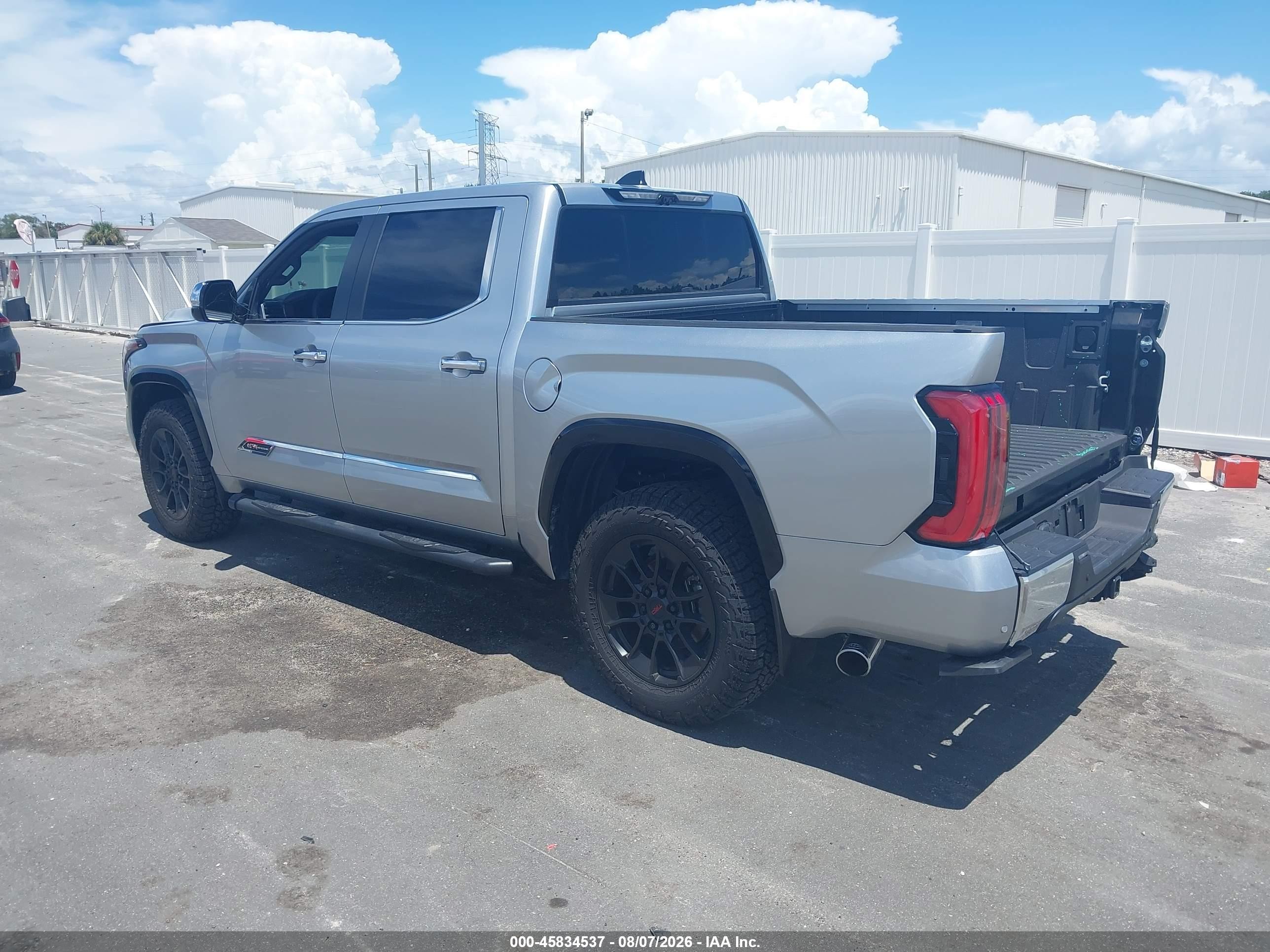 2025 Toyota Tundra 1794 Edition Silver vin: 5TFMA5DB3SX270566